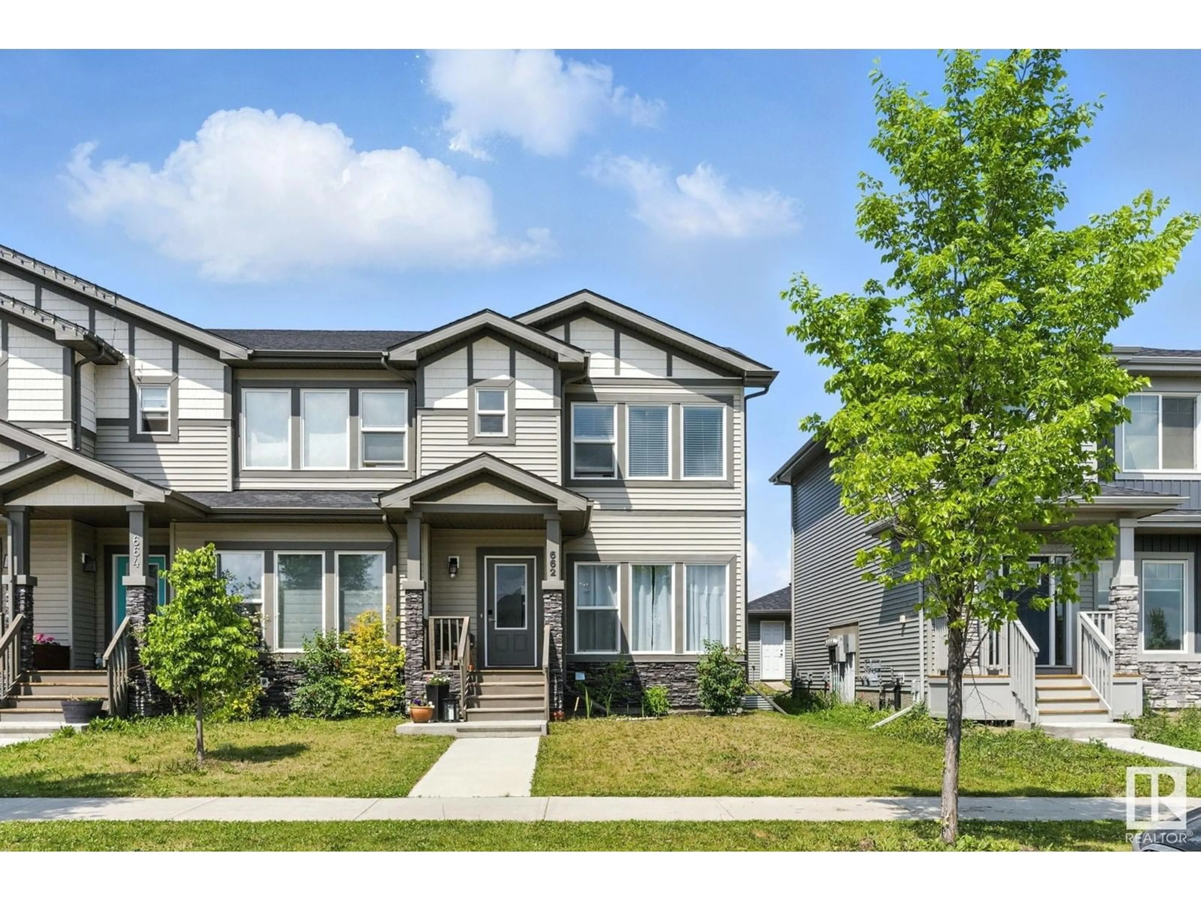 Home with vinyl exterior material, street for 662 BLACKSTONE BV, Leduc Alberta T9E1H2
