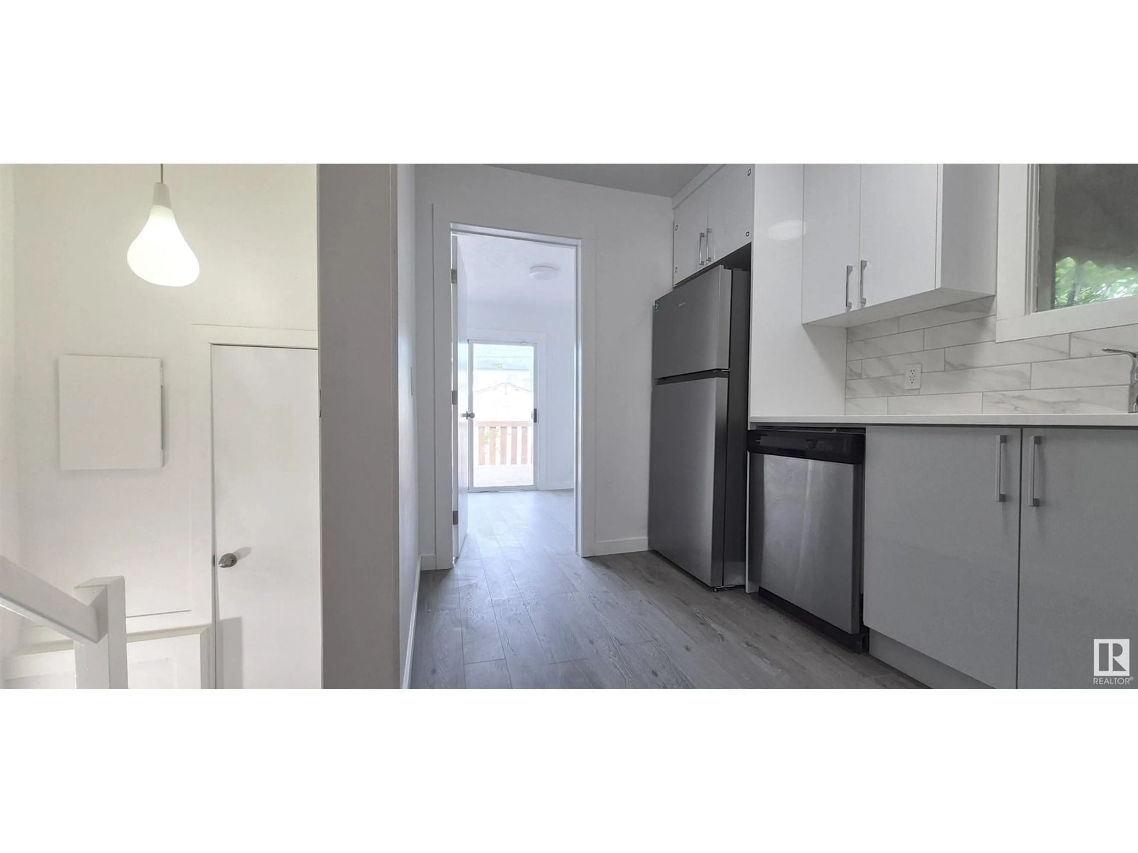 Standard kitchen, unknown for 11611 87 ST, Edmonton Alberta T5B3M6