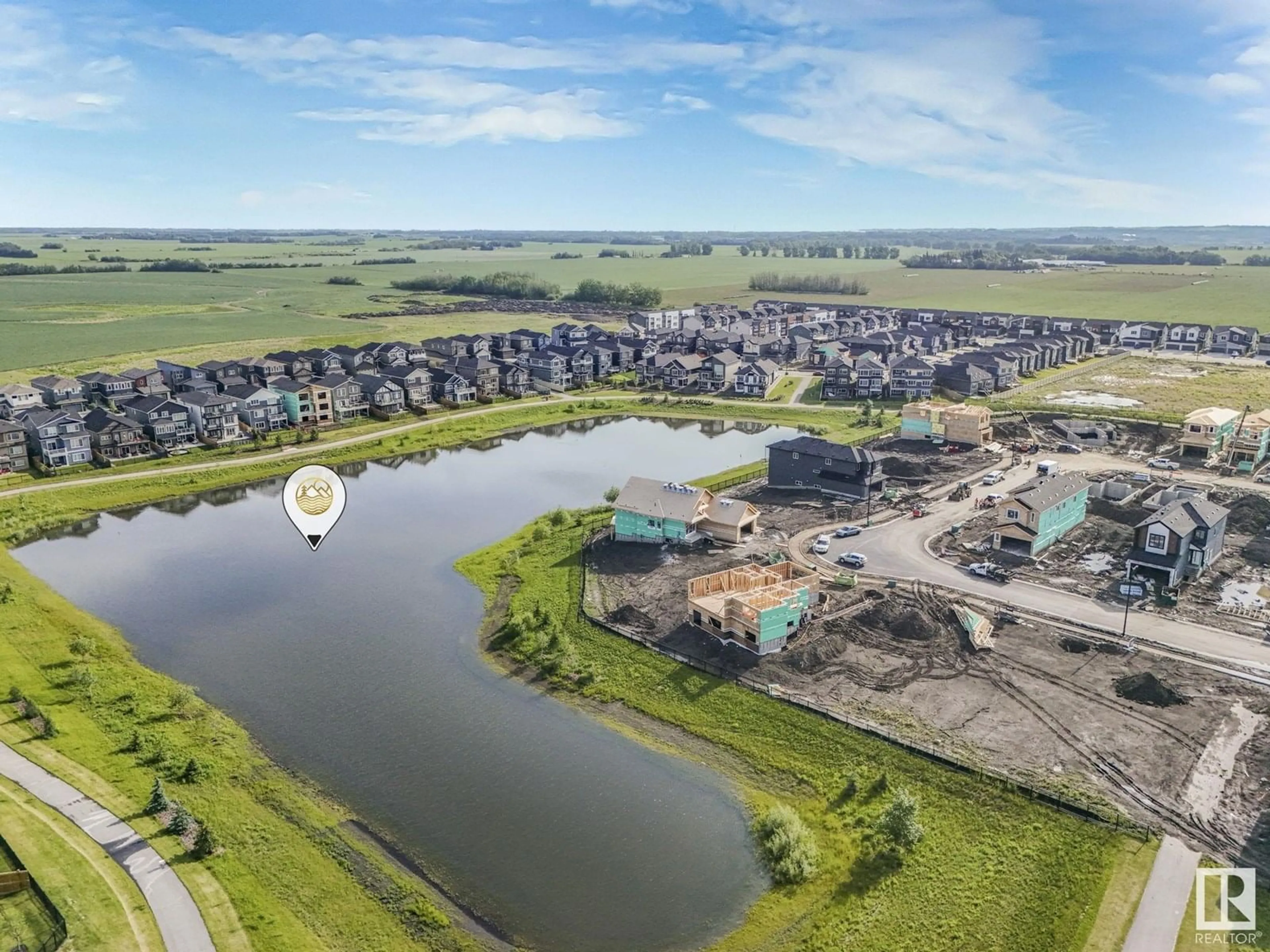 A pic from outside/outdoor area/front of a property/back of a property/a pic from drone, water/lake/river/ocean view for 100 EDGEFIELD WY, St. Albert Alberta T6T1R8