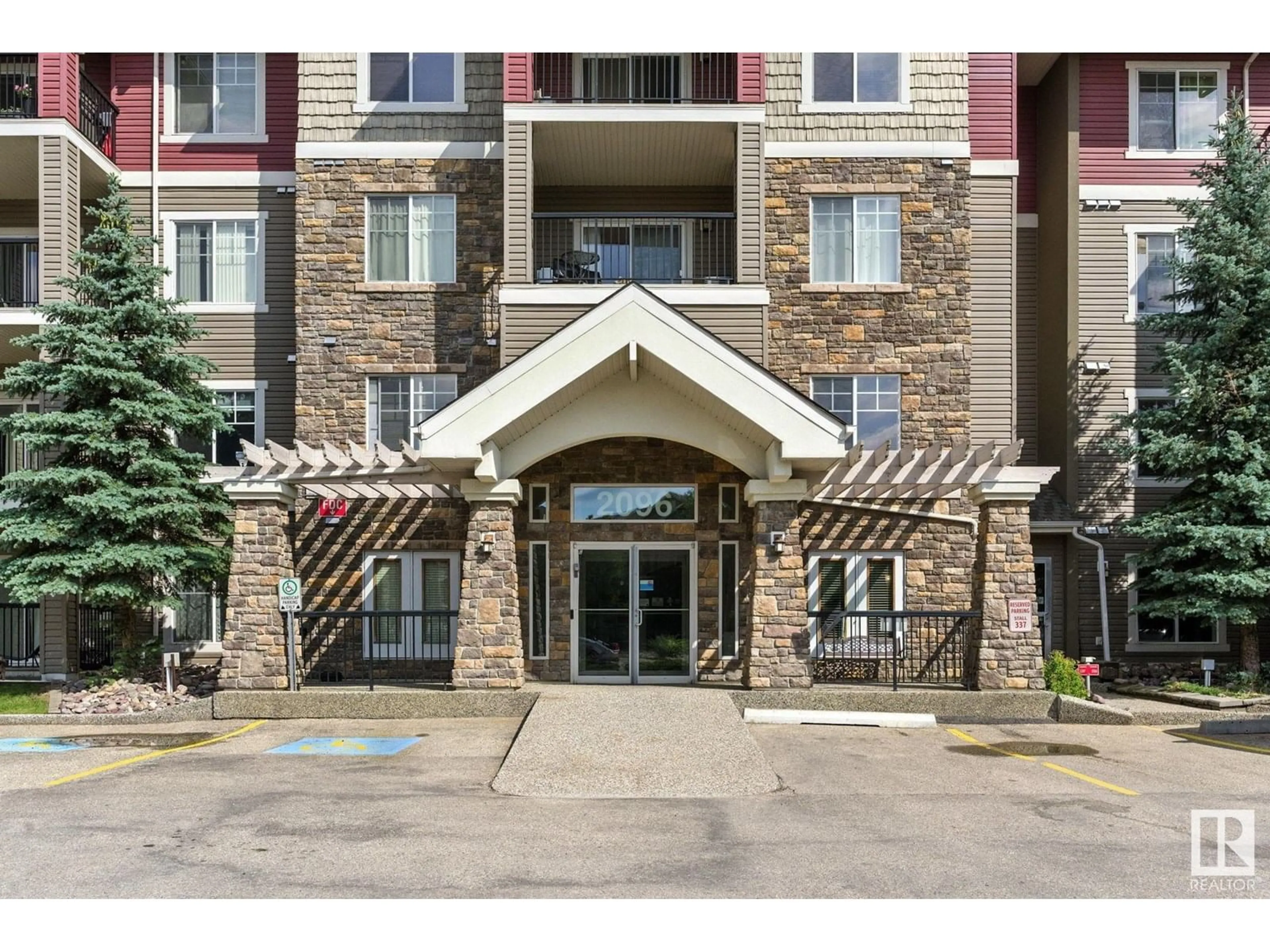 Indoor foyer for 440 2096 BLACKMUD CREEK DR, Edmonton Alberta T6W0G1