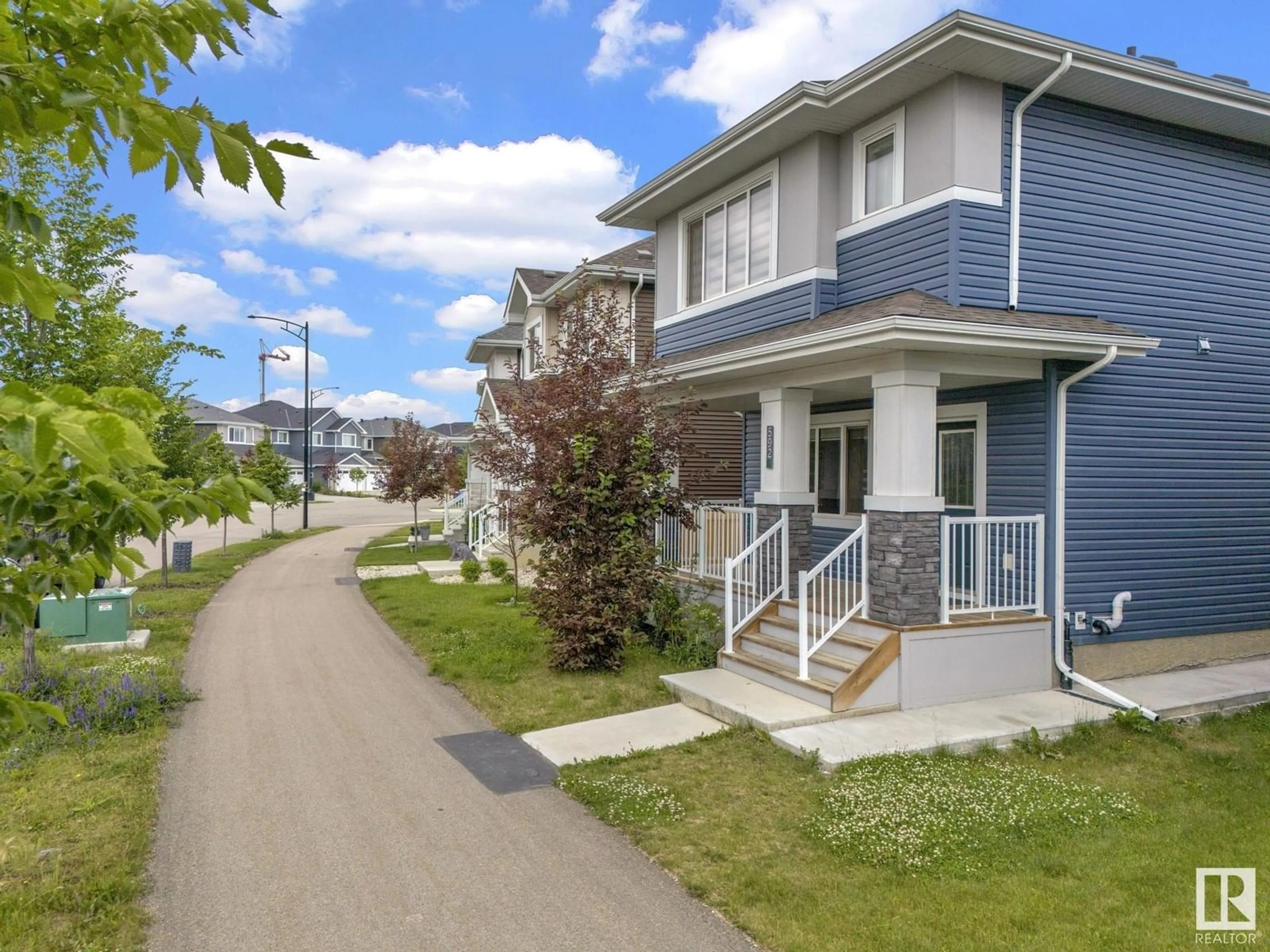 Unknown for 592 GLENRIDDING RAVINE DR, Edmonton Alberta T6W4N9