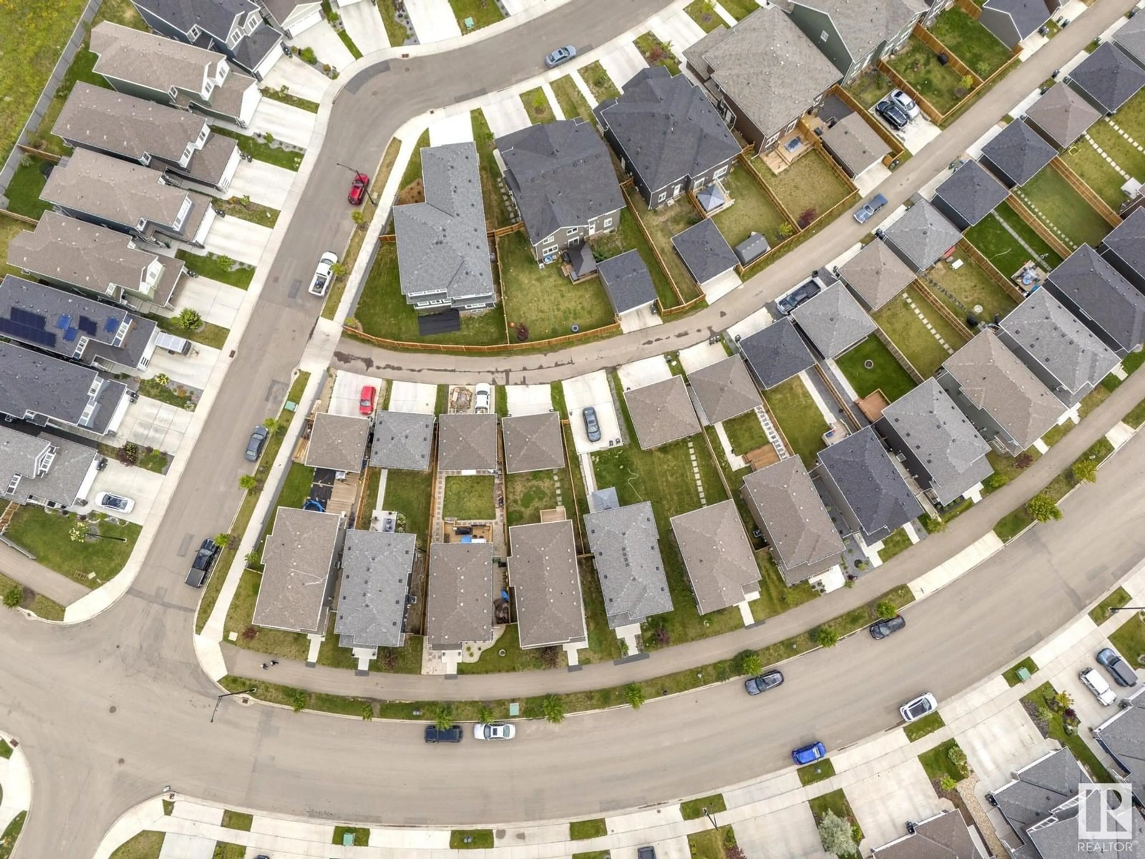 A pic from outside/outdoor area/front of a property/back of a property/a pic from drone, street for 592 GLENRIDDING RAVINE DR, Edmonton Alberta T6W4N9