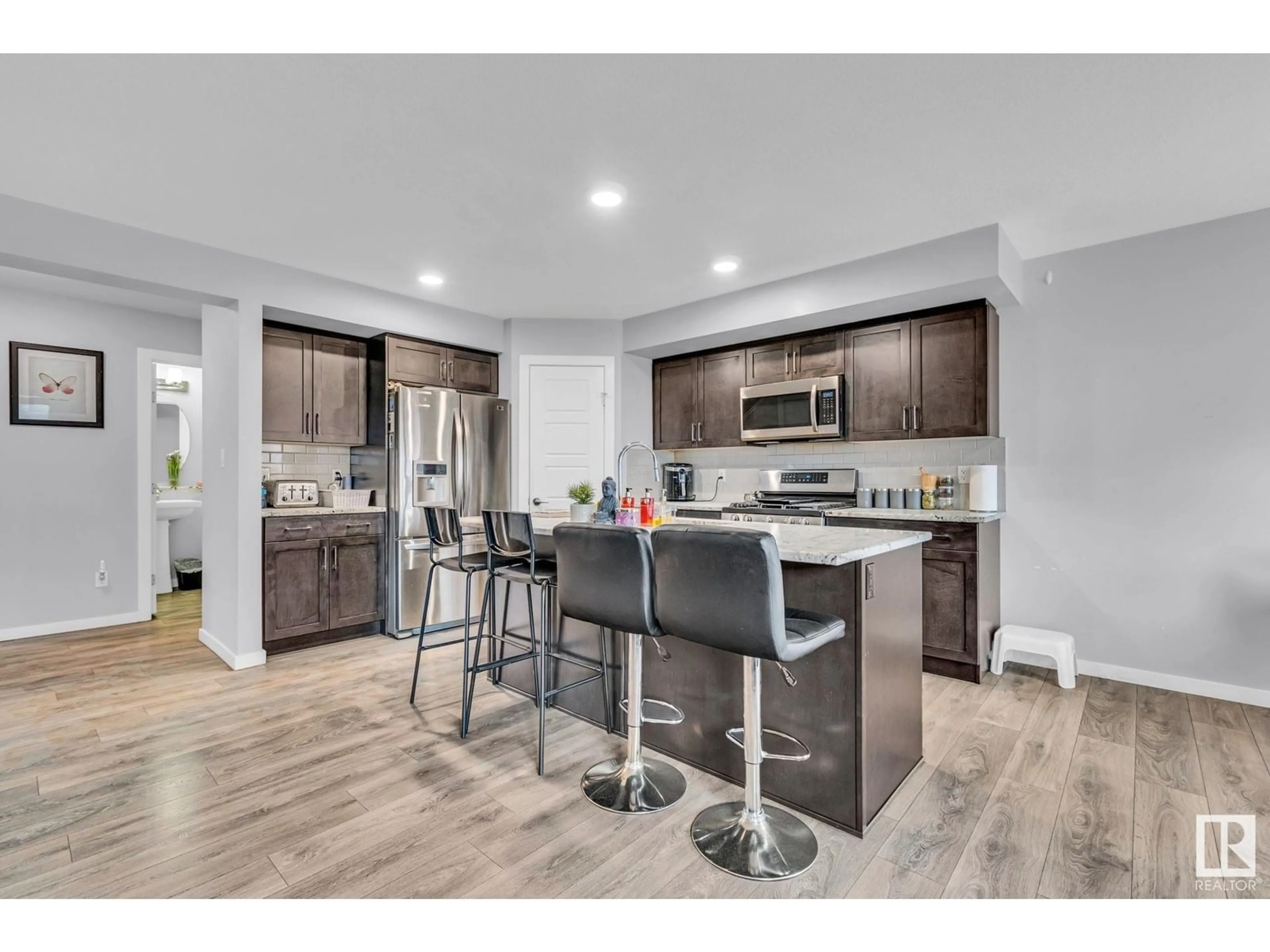Open concept kitchen, unknown for 1286 DANIELS CR, Edmonton Alberta T6W3J1