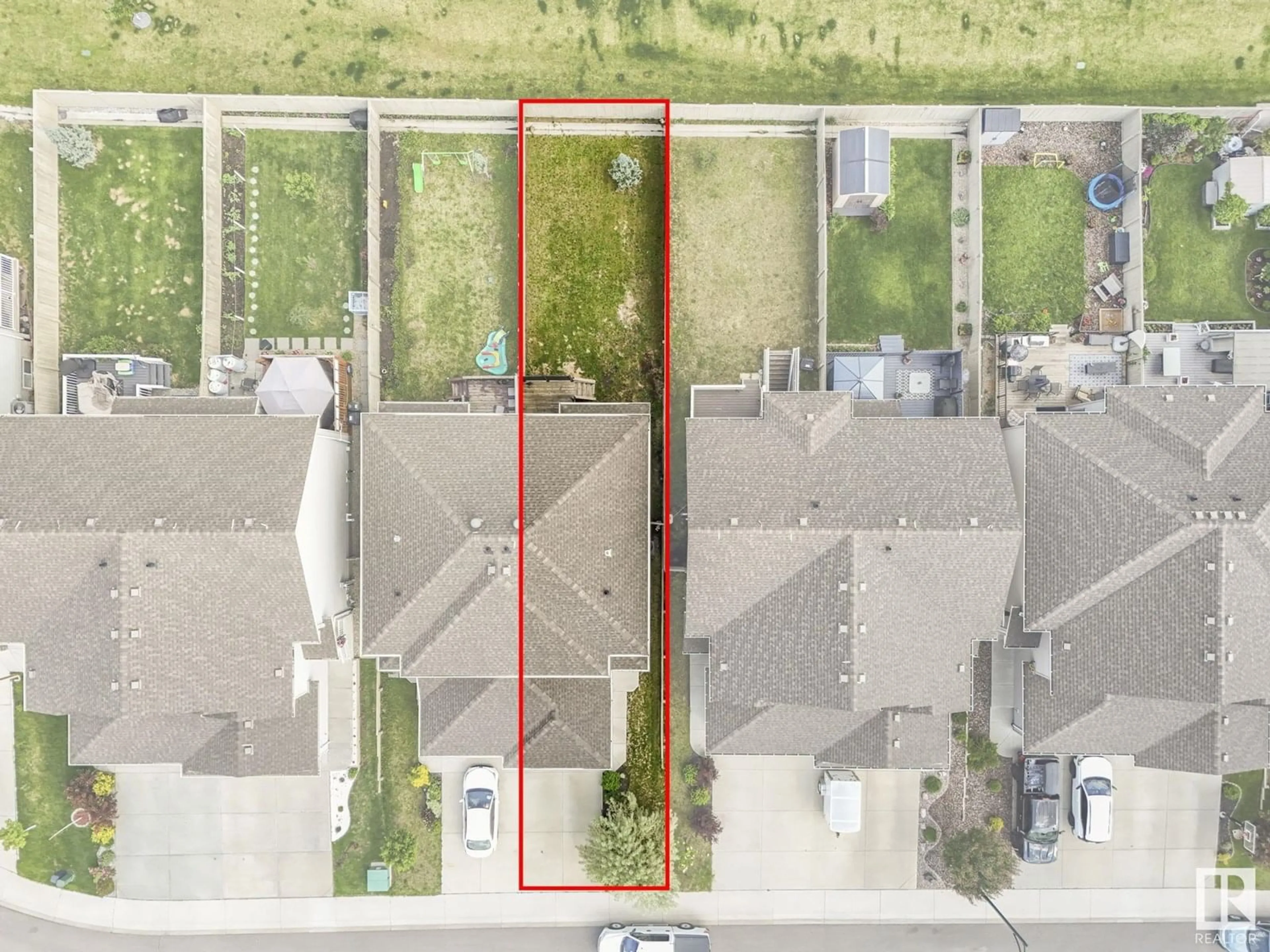 A pic from outside/outdoor area/front of a property/back of a property/a pic from drone, street for NW - 4443 5 ST, Edmonton Alberta T6T0Z9