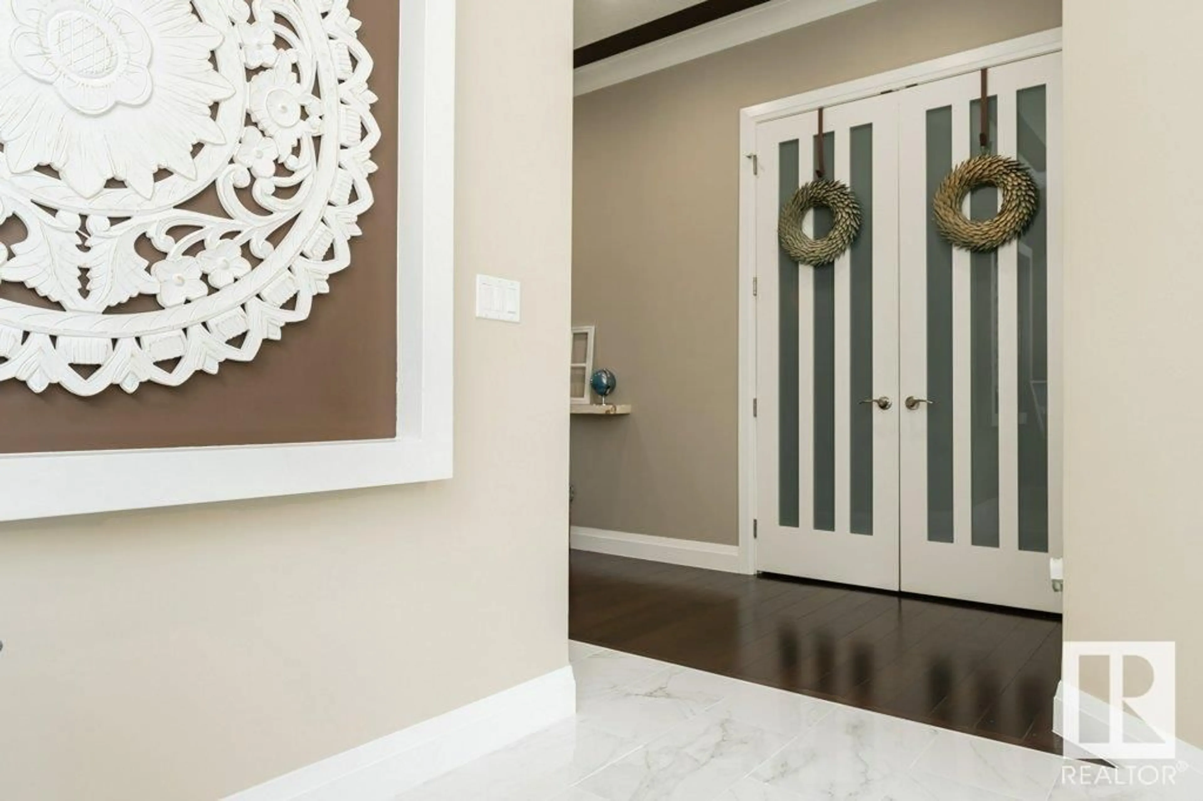 Indoor entryway for 309 CAMPBELL DR, Sherwood Park Alberta T8H0R8