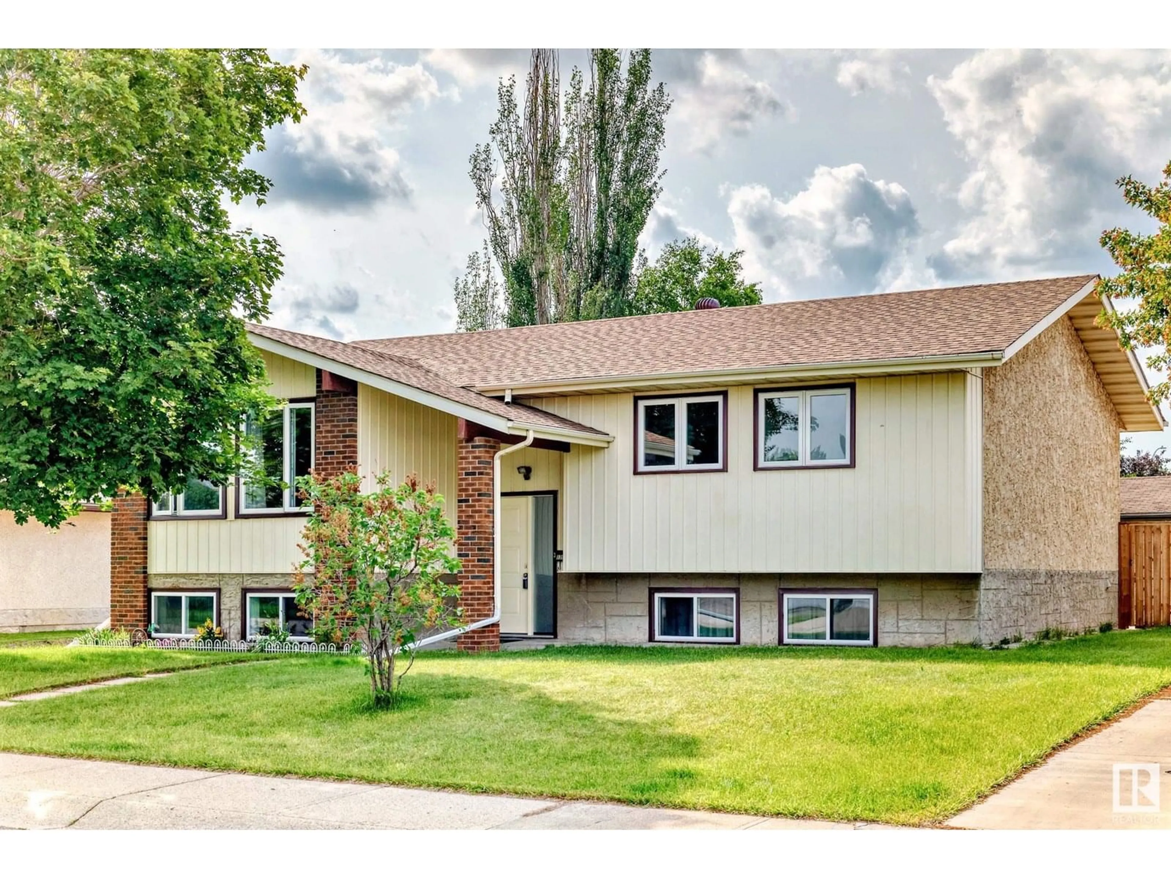 Home with vinyl exterior material, street for NW - 13908 120 ST, Edmonton Alberta T5X4X8
