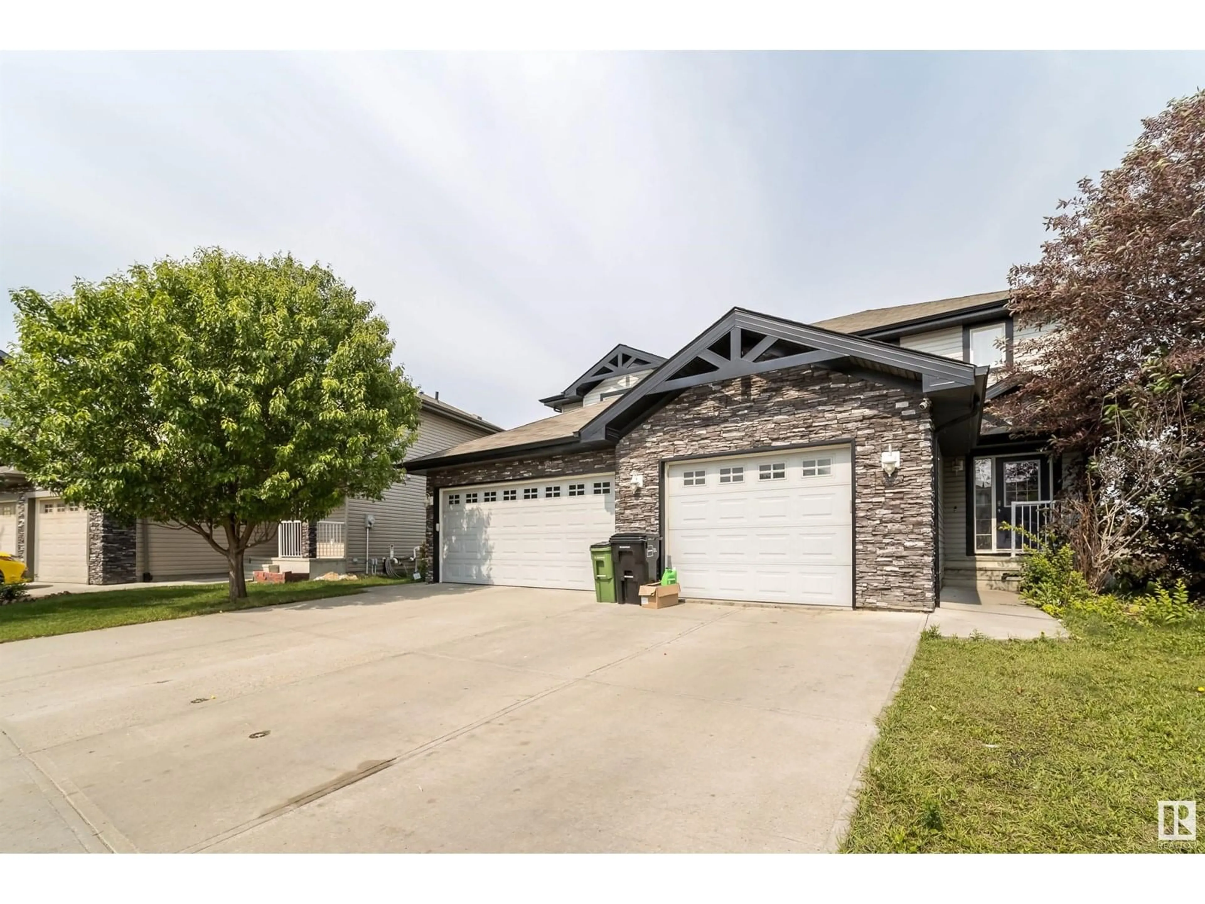 Unknown for 106 53 ST, Edmonton Alberta T6X0W9