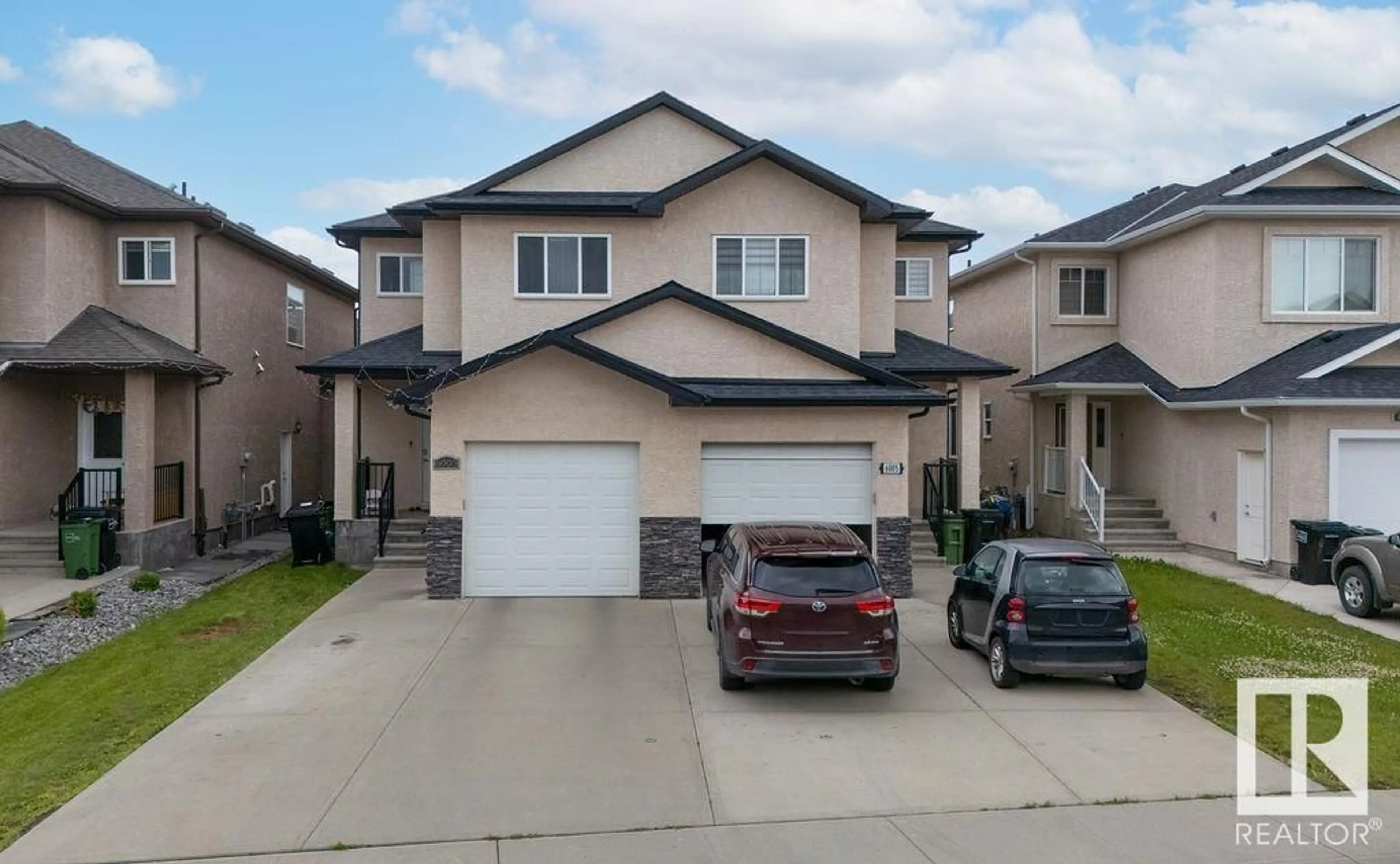 A pic from outside/outdoor area/front of a property/back of a property/a pic from drone, street for NW - 6003 168 AV, Edmonton Alberta T5Y3S6