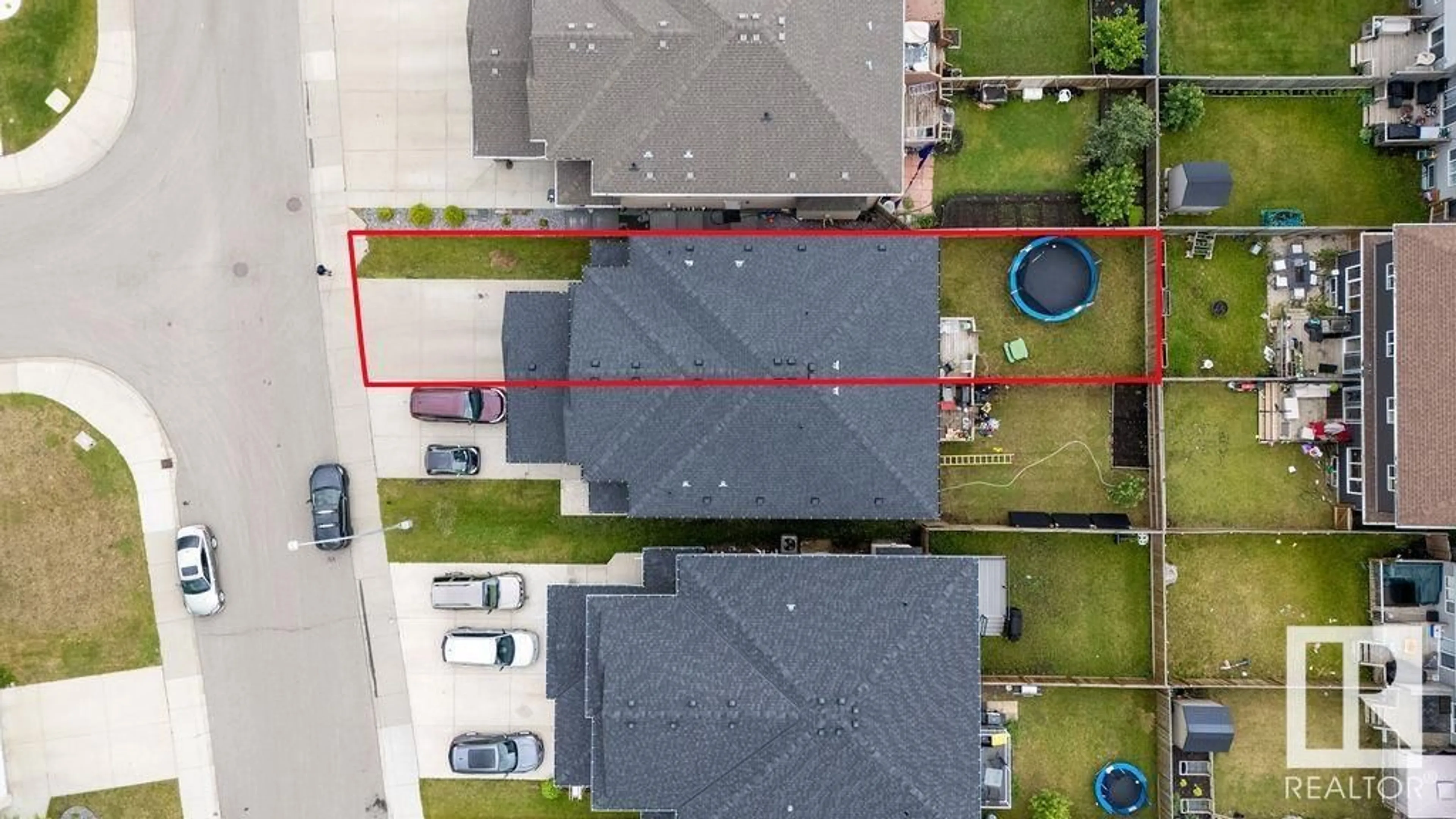 A pic from outside/outdoor area/front of a property/back of a property/a pic from drone, street for NW - 6003 168 AV, Edmonton Alberta T5Y3S6