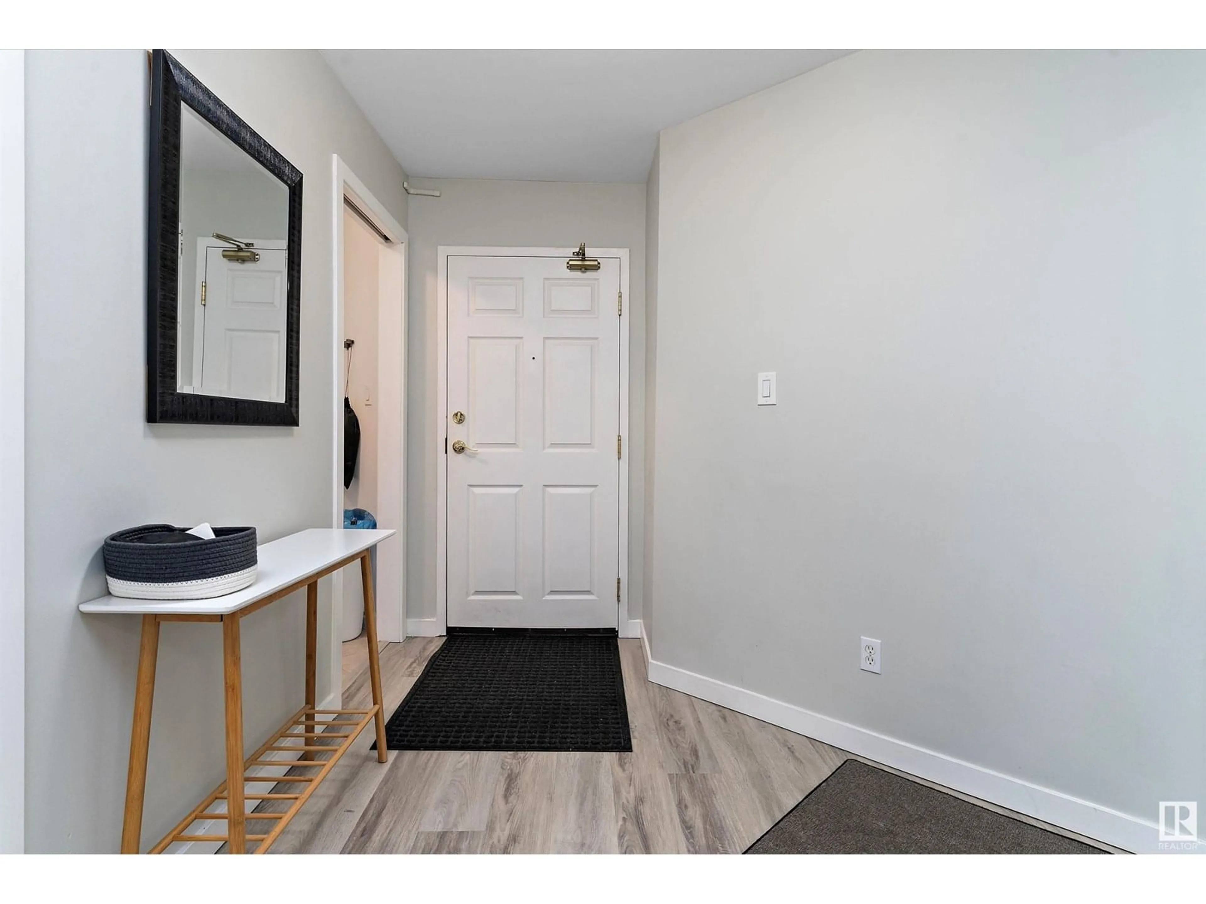 Indoor entryway for #101 - 10933 124 ST NW, Edmonton Alberta T5M4E1