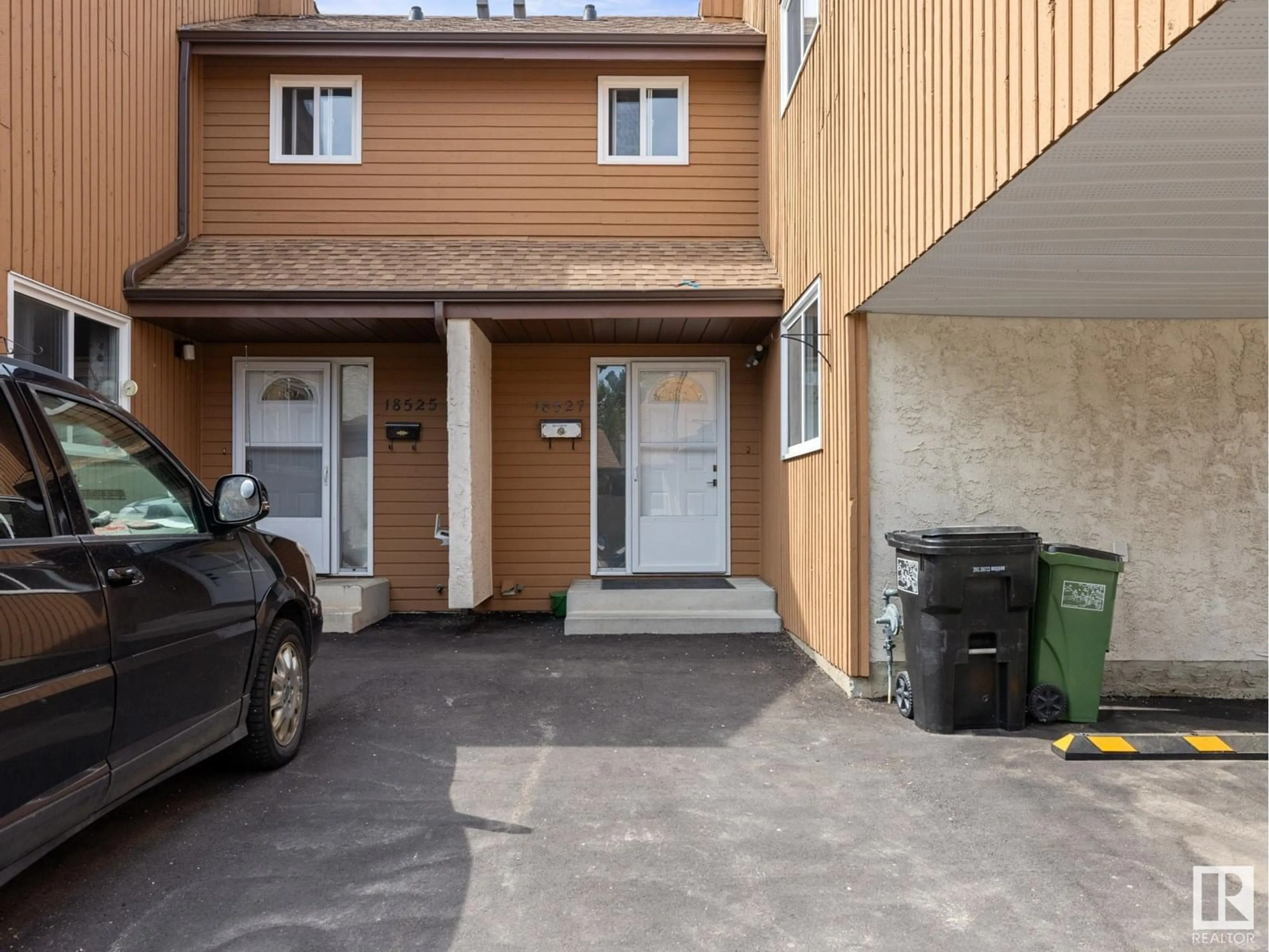 Unknown for 18527 66 AV, Edmonton Alberta T5T2M3