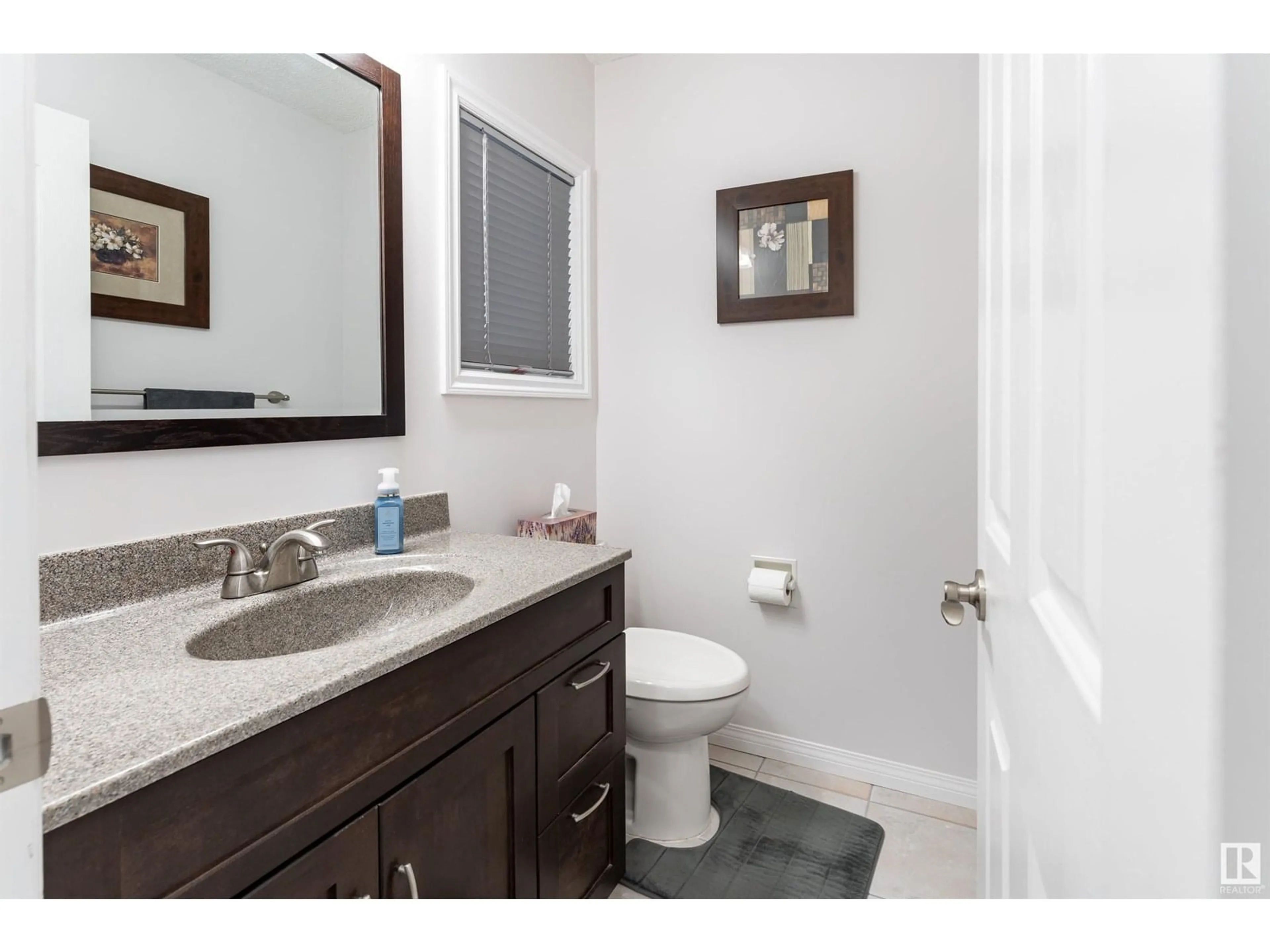 Standard bathroom, ceramic/tile floor for 7 HUDSON CR, Sherwood Park Alberta T8A5C7