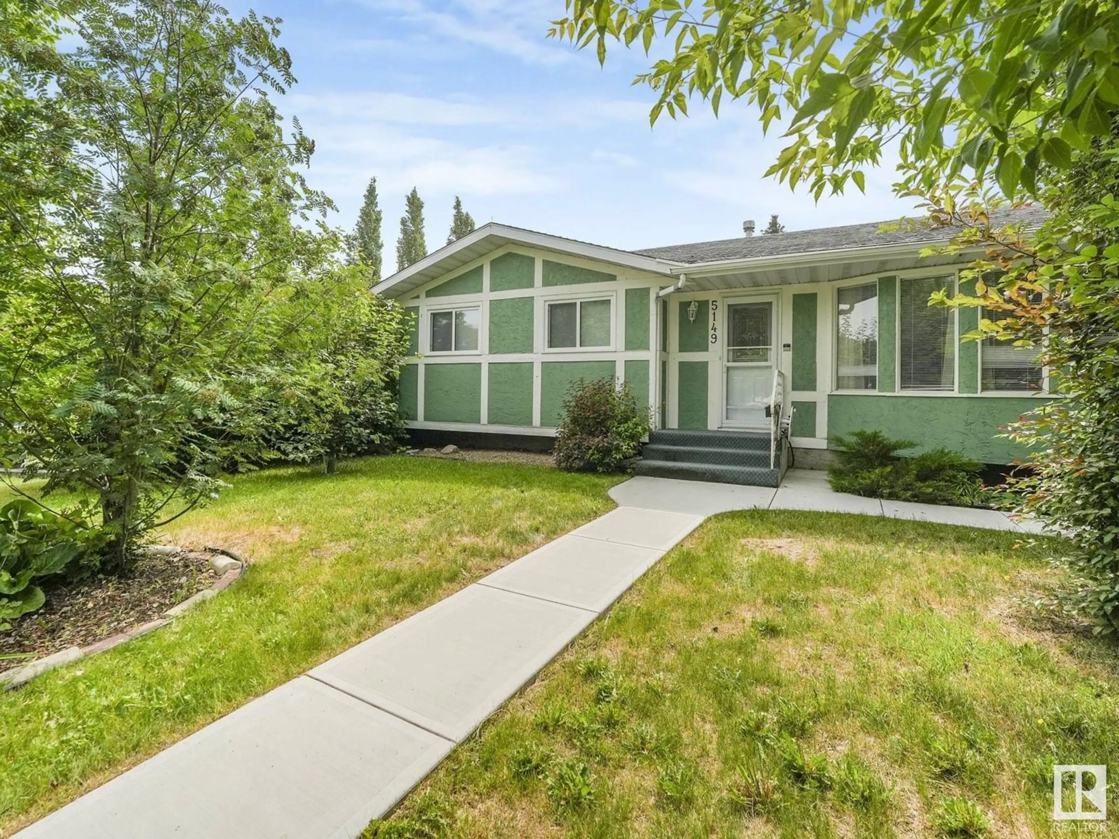 Home with vinyl exterior material, street for 5149 49 AV, Millet Alberta T0C1Z0
