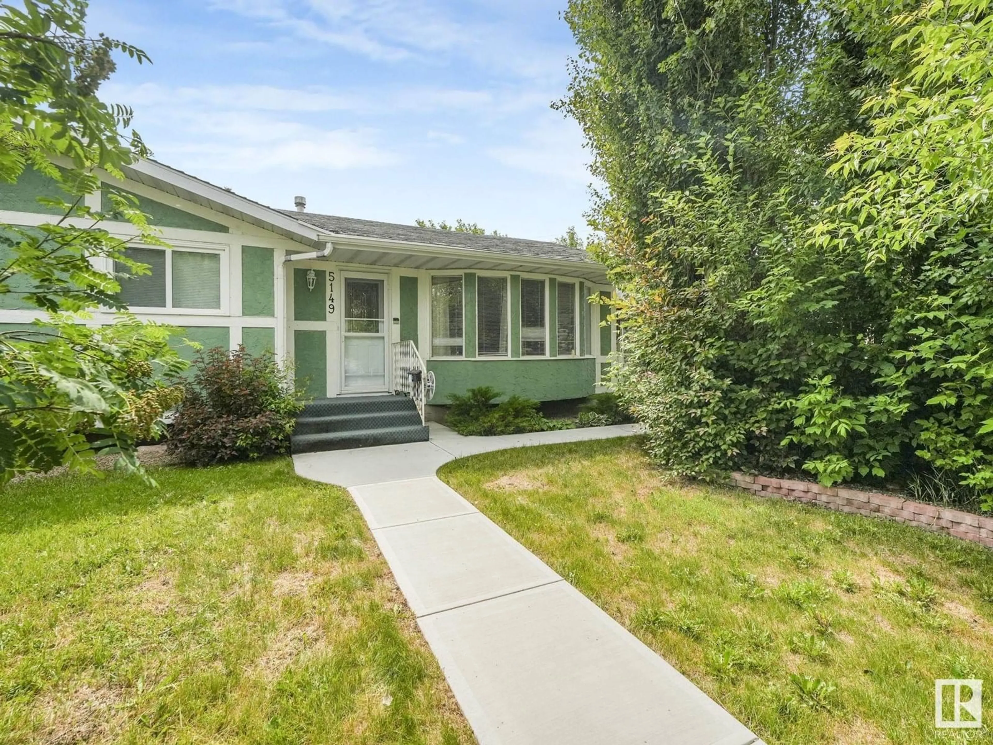 Home with vinyl exterior material, street for 5149 49 AV, Millet Alberta T0C1Z0