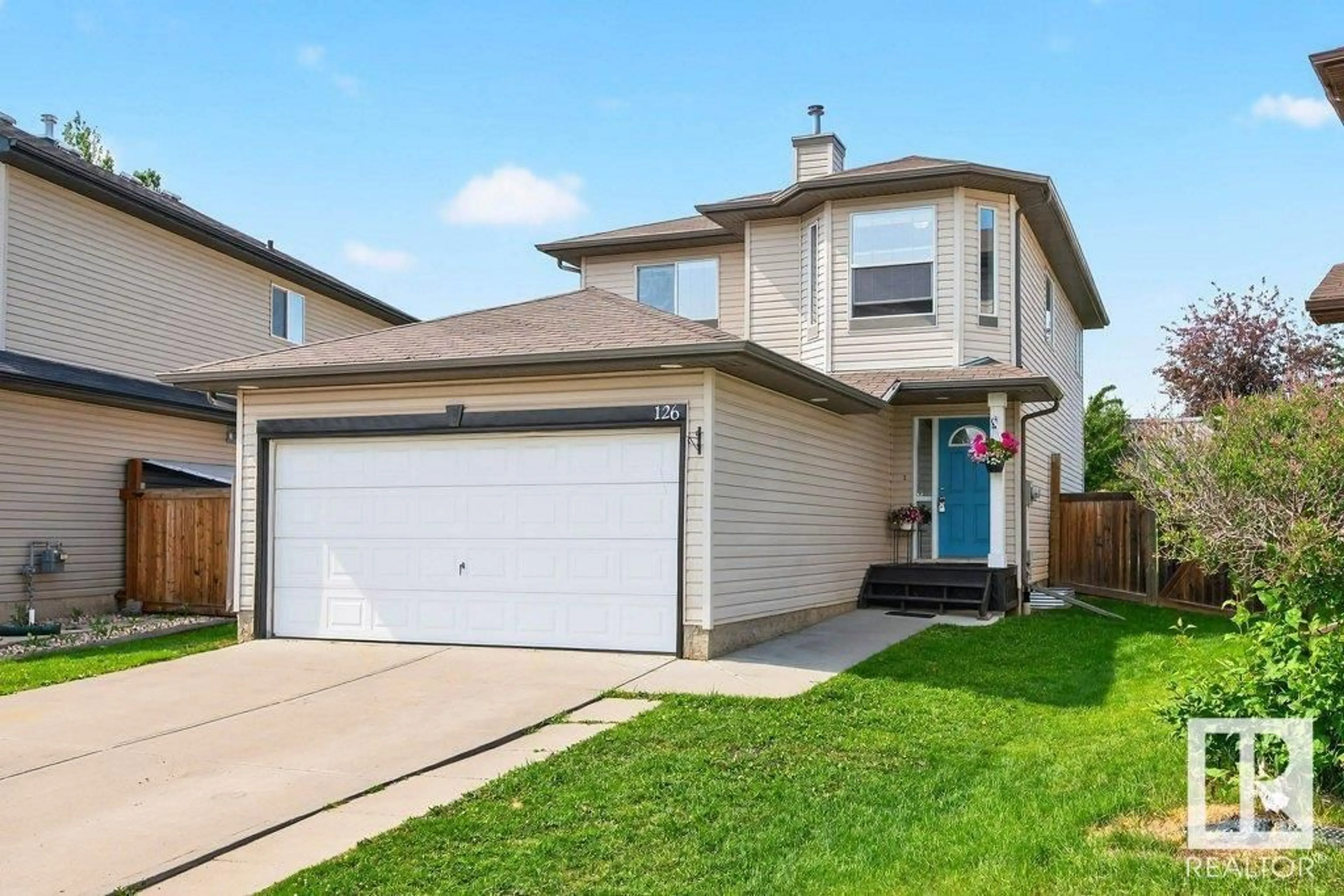 Home with vinyl exterior material, street for 126 GREYSTONE CR, Spruce Grove Alberta T7X0A7