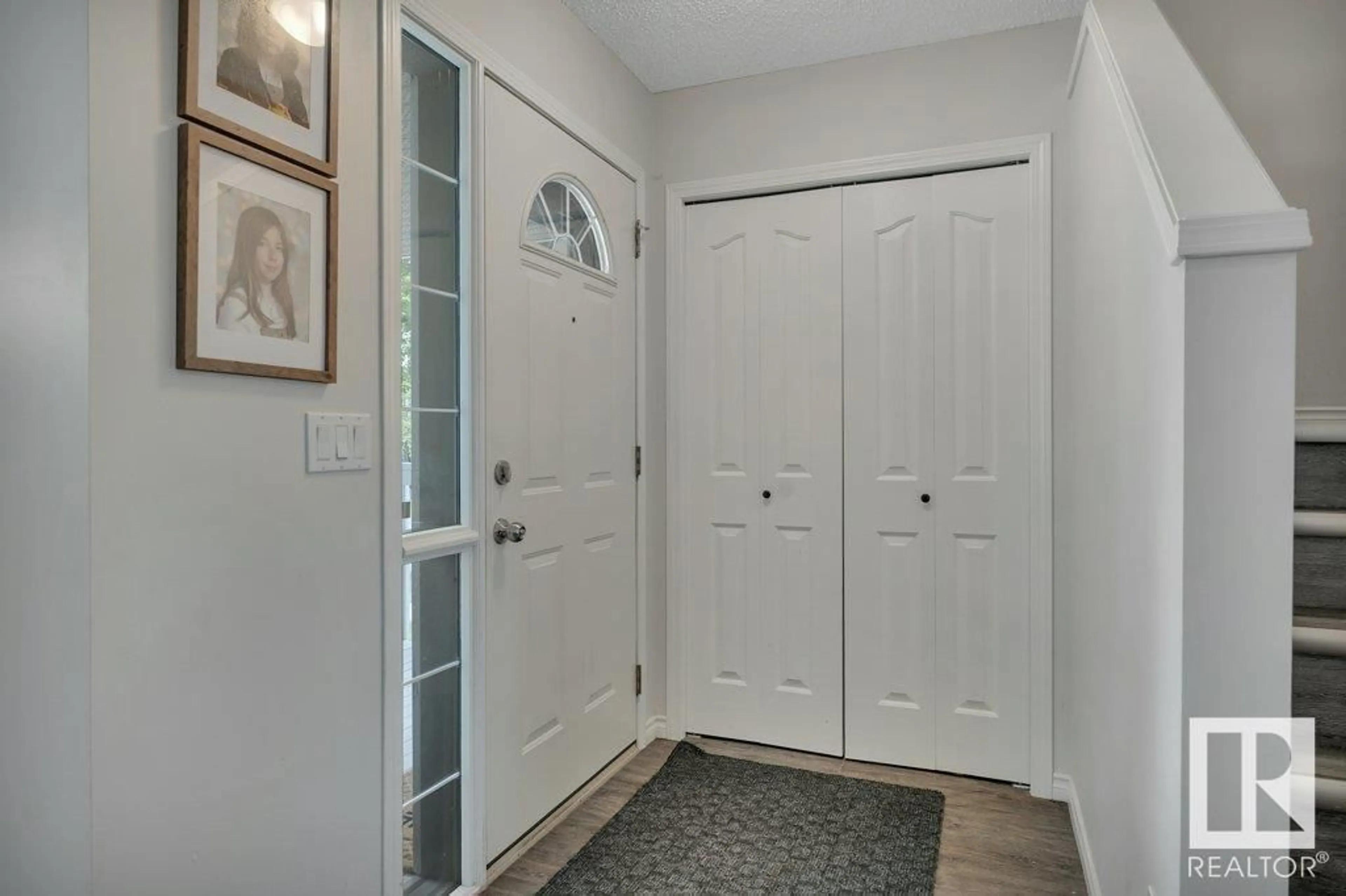 Indoor entryway for 3013 - 3013 49 ST, Beaumont Alberta T4X1S6