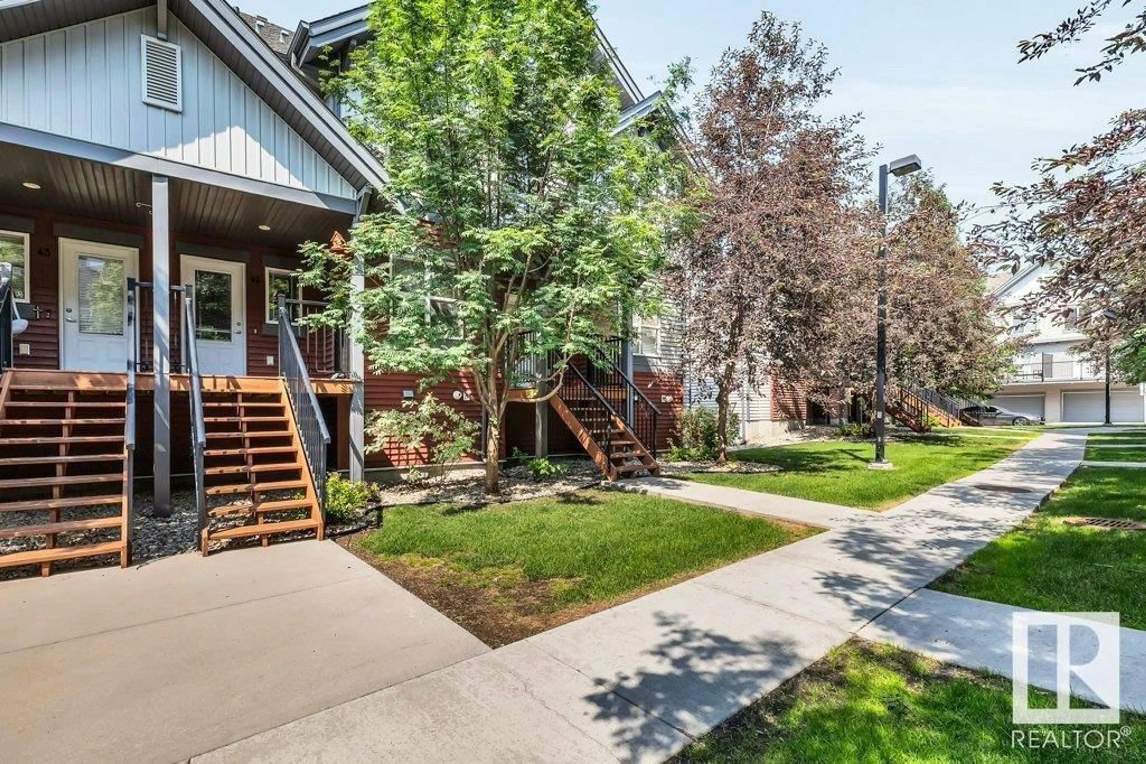 Patio, street for #42 - 655 WATT BV, Edmonton Alberta T6X0Y2