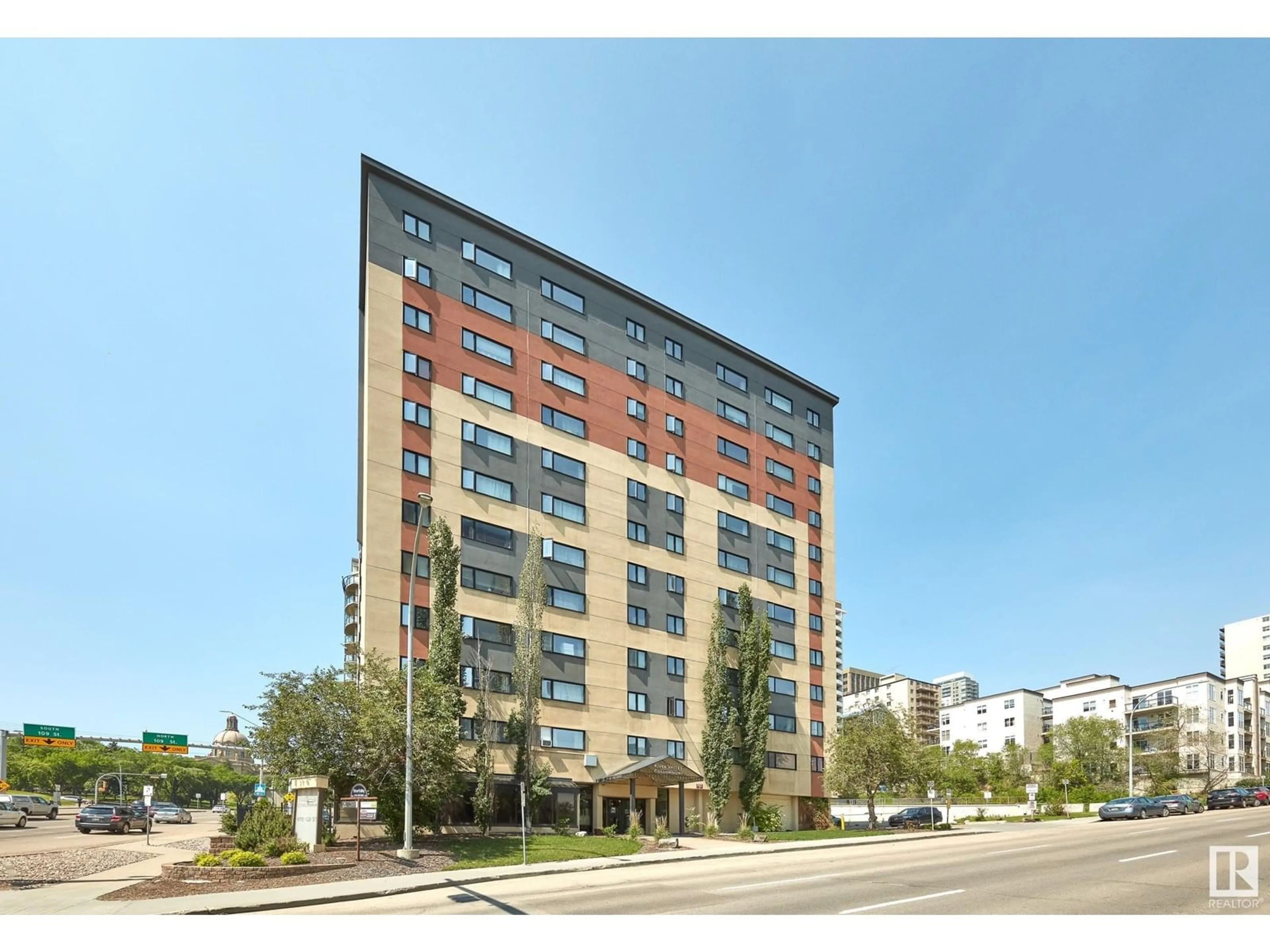 Blurry image for 803 - 9710 105 ST, Edmonton Alberta T5K1A4
