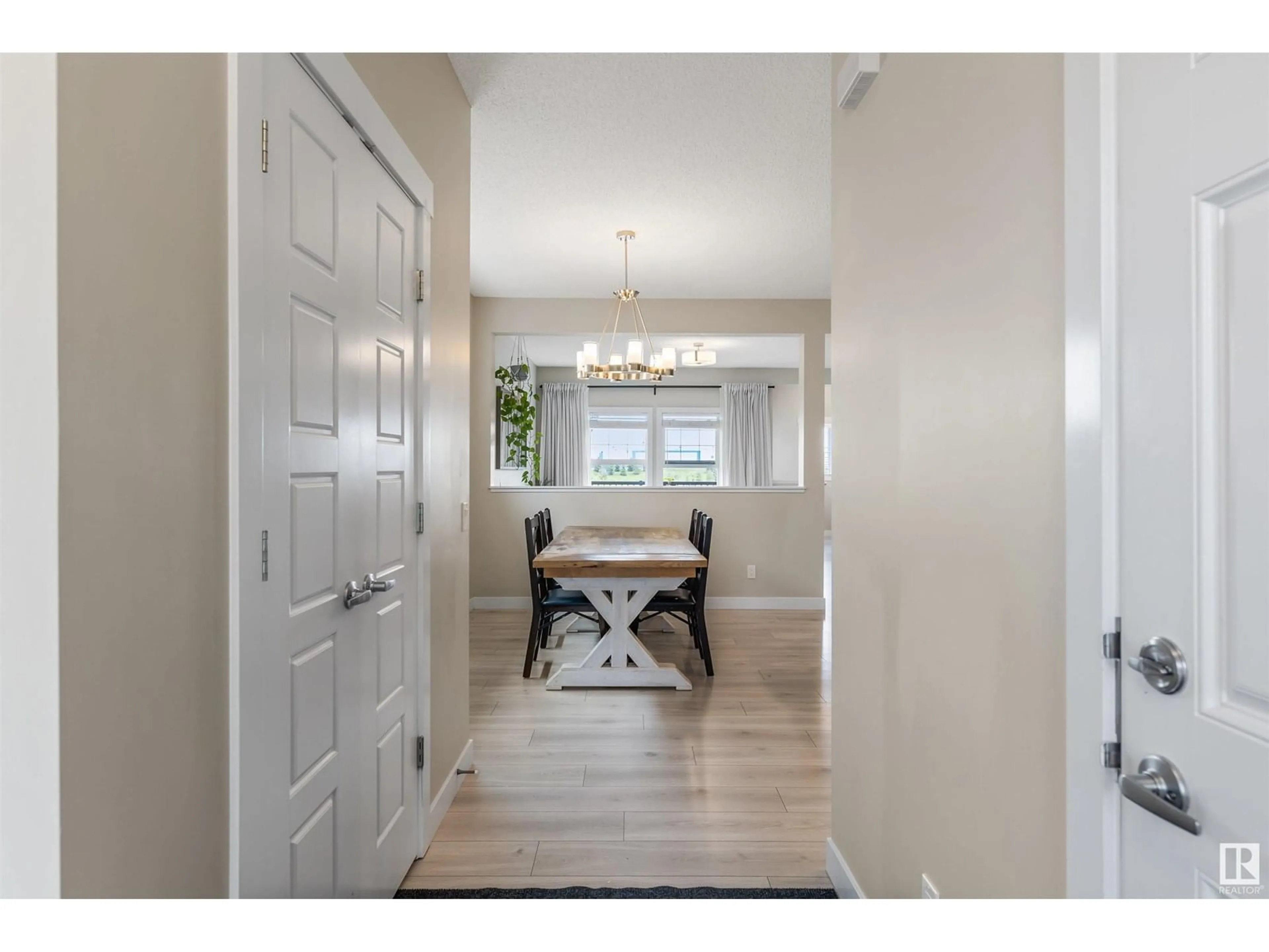 Indoor entryway for 66 JOYAL WY, St. Albert Alberta T8N7V5