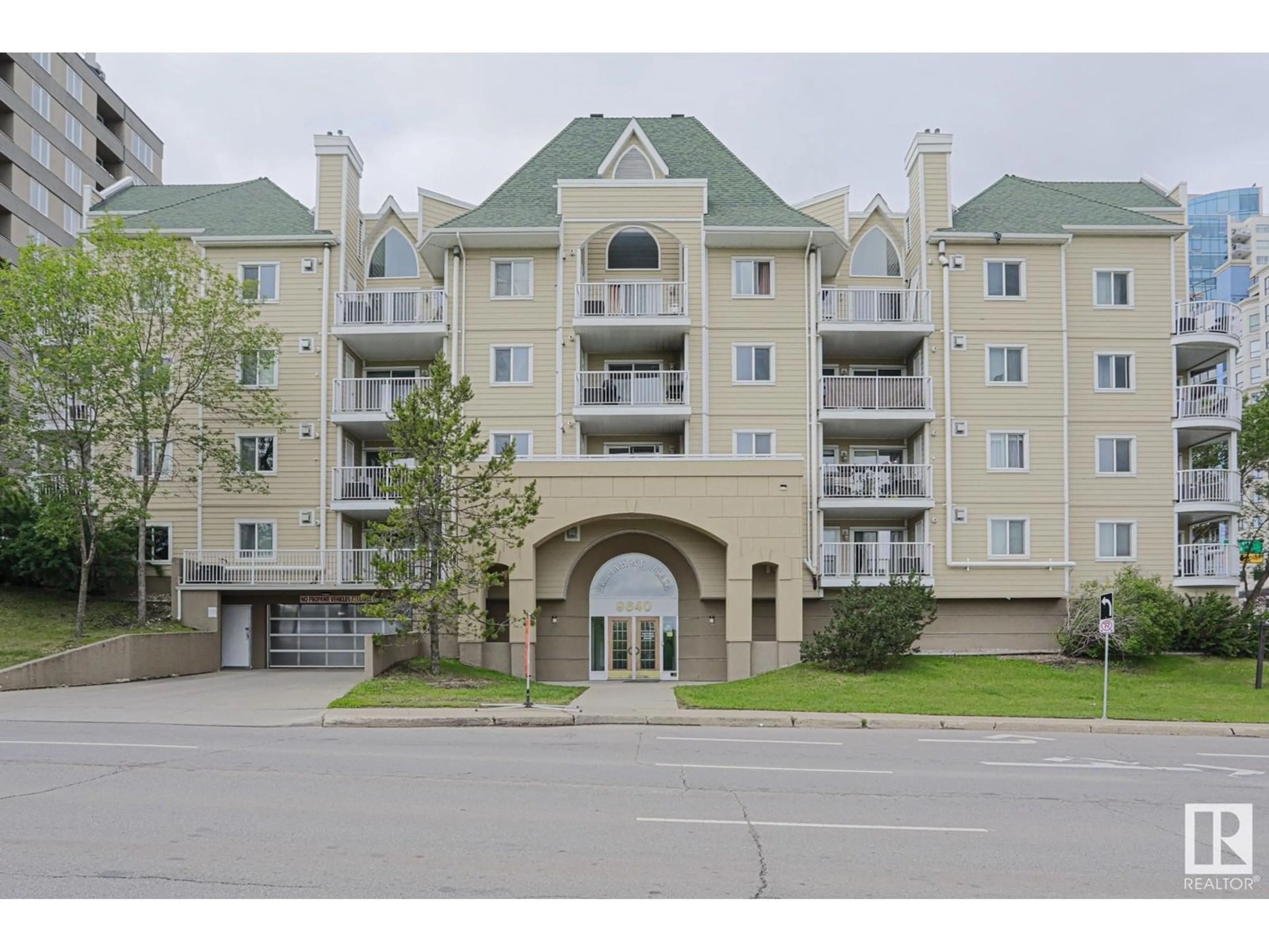 Unknown for 206 - 9640 105 ST, Edmonton Alberta T5K0Z7