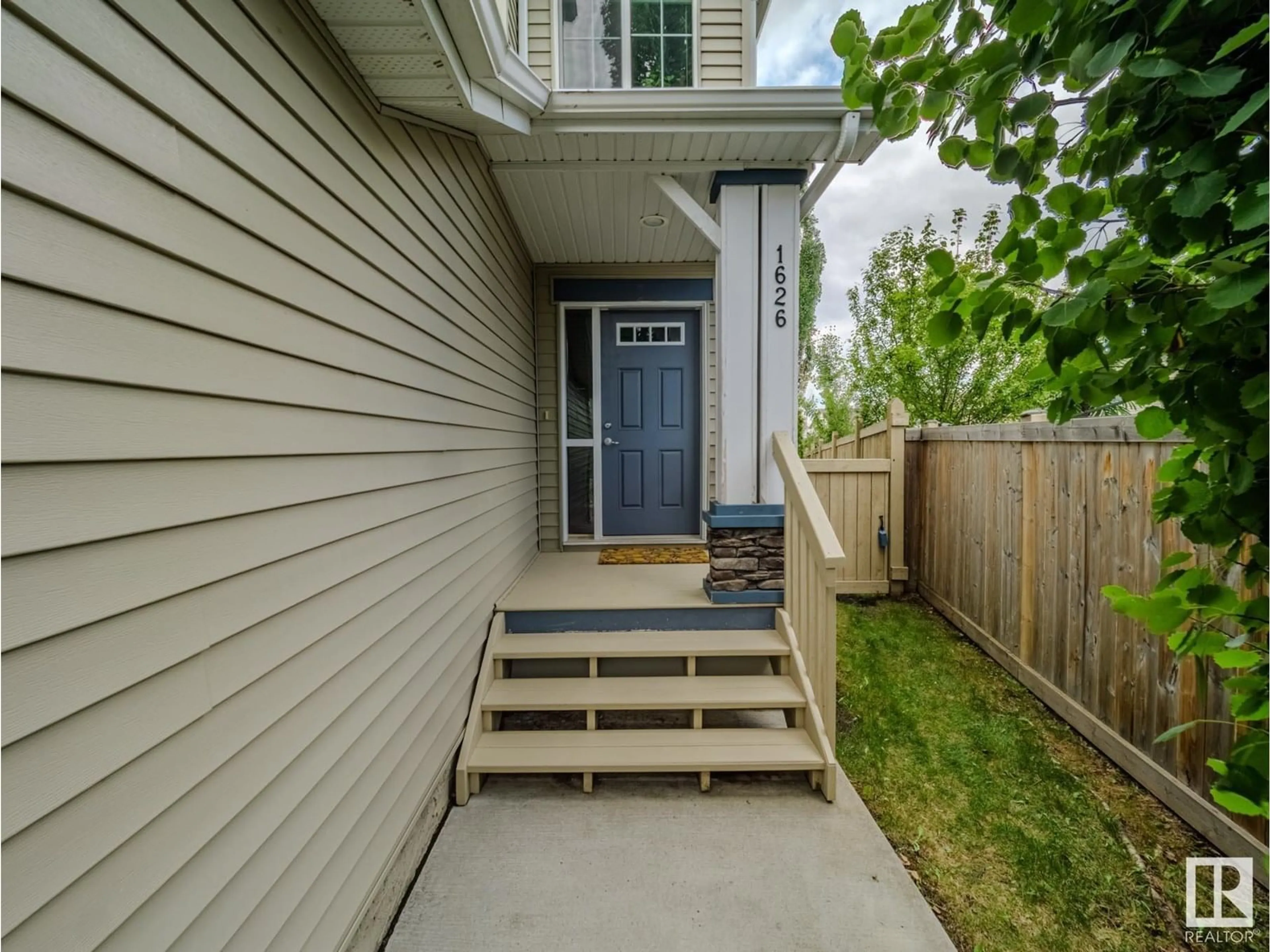 Unknown for SW - 1626 63A ST, Edmonton Alberta T6X0R8
