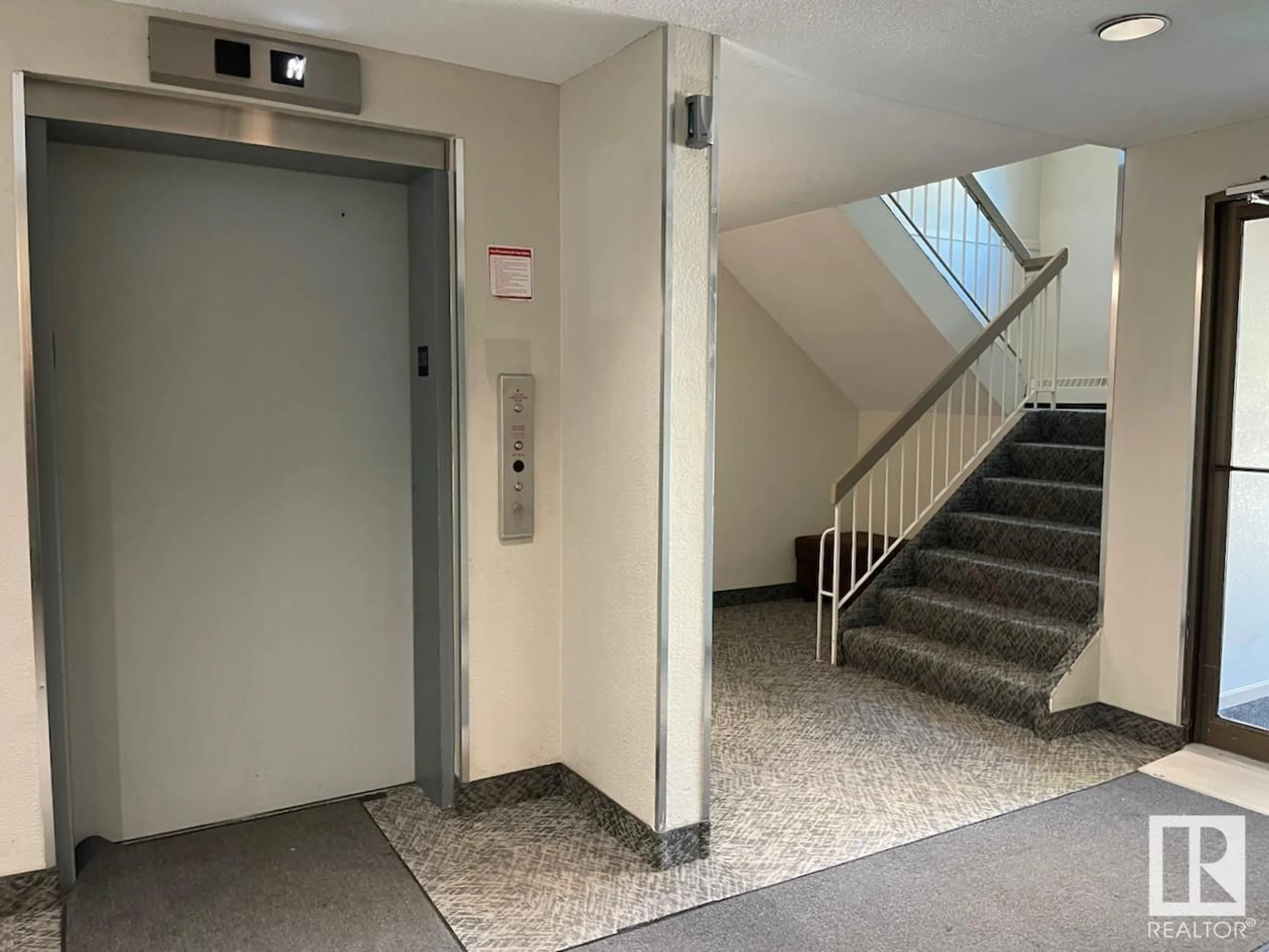Indoor foyer for #119 - 3611 145 AV, Edmonton Alberta T5Y2L7