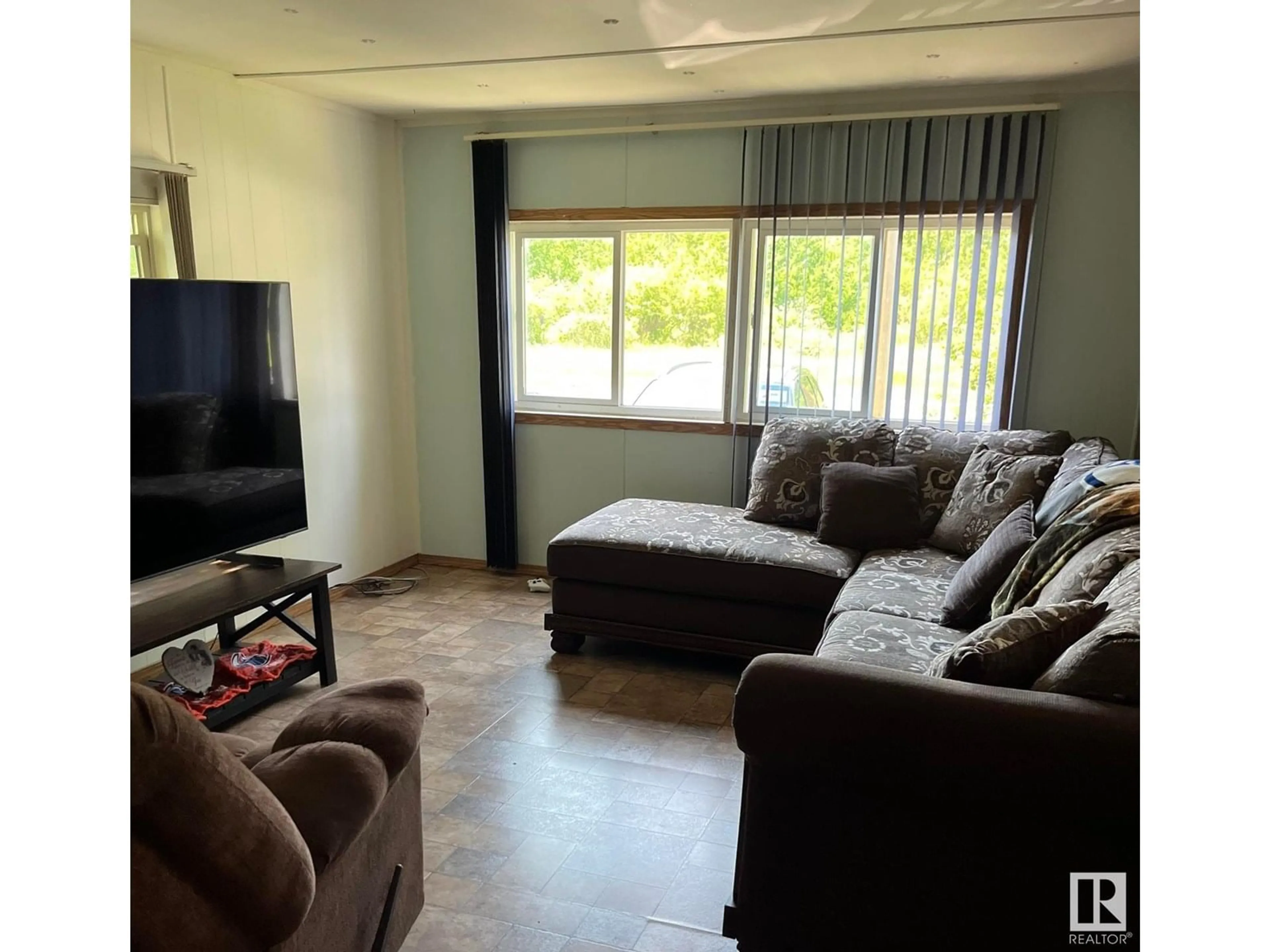 Living room with furniture, unknown for 4817 52 ST, Ardmore Alberta T0A0B0