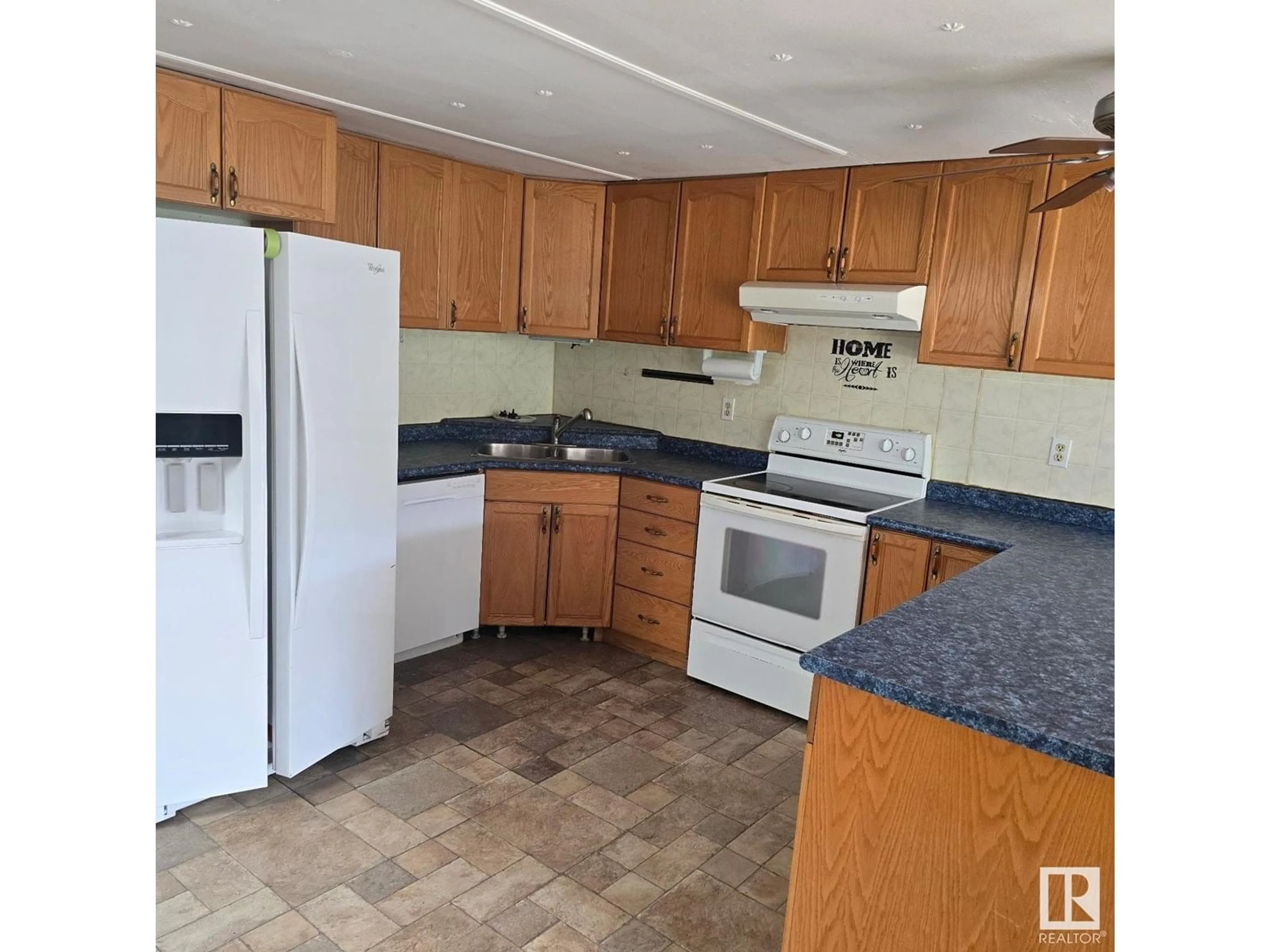 Standard kitchen, unknown for 4817 52 ST, Ardmore Alberta T0A0B0