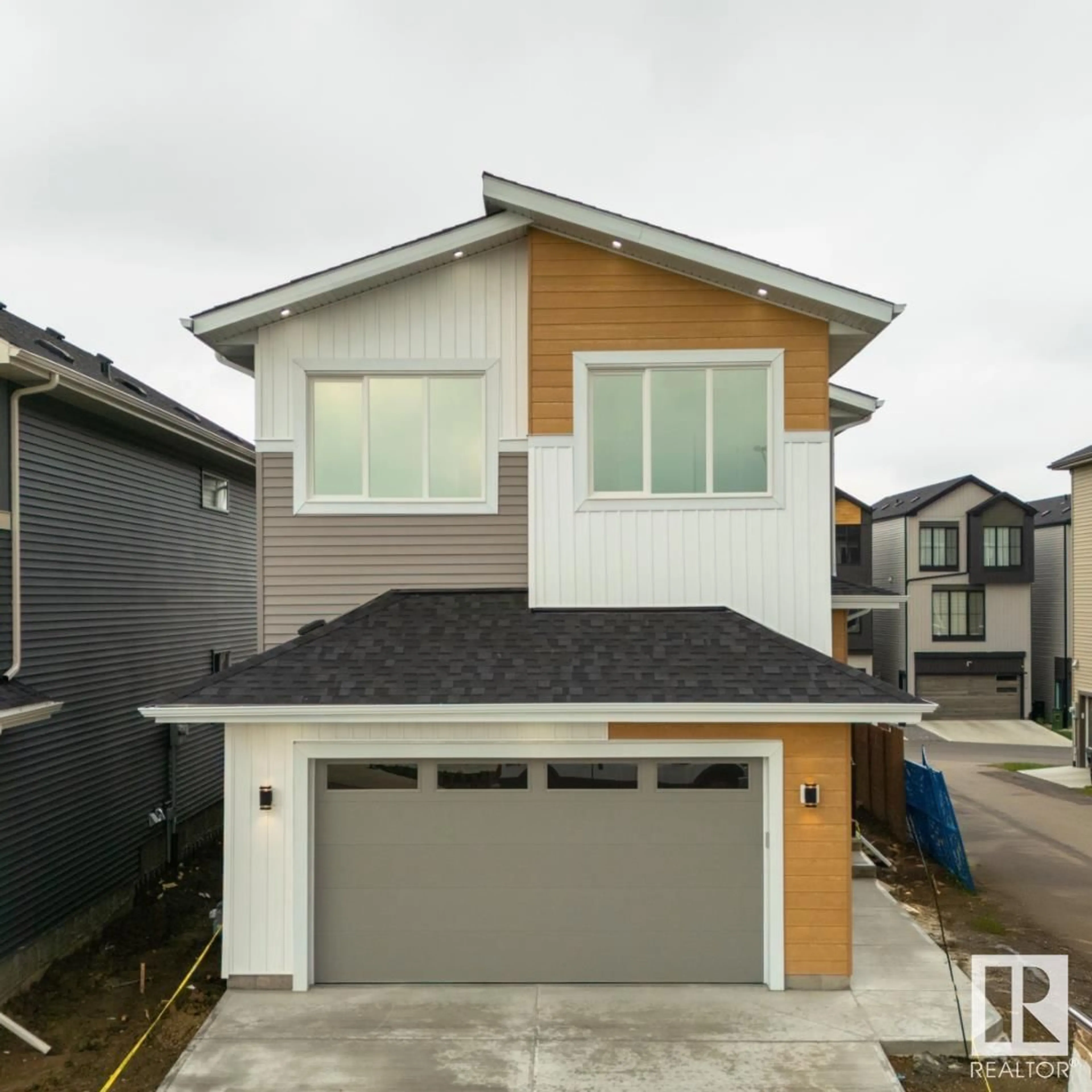 Home with vinyl exterior material, street for SW - 536 37 ST, Edmonton Alberta T6X3B2