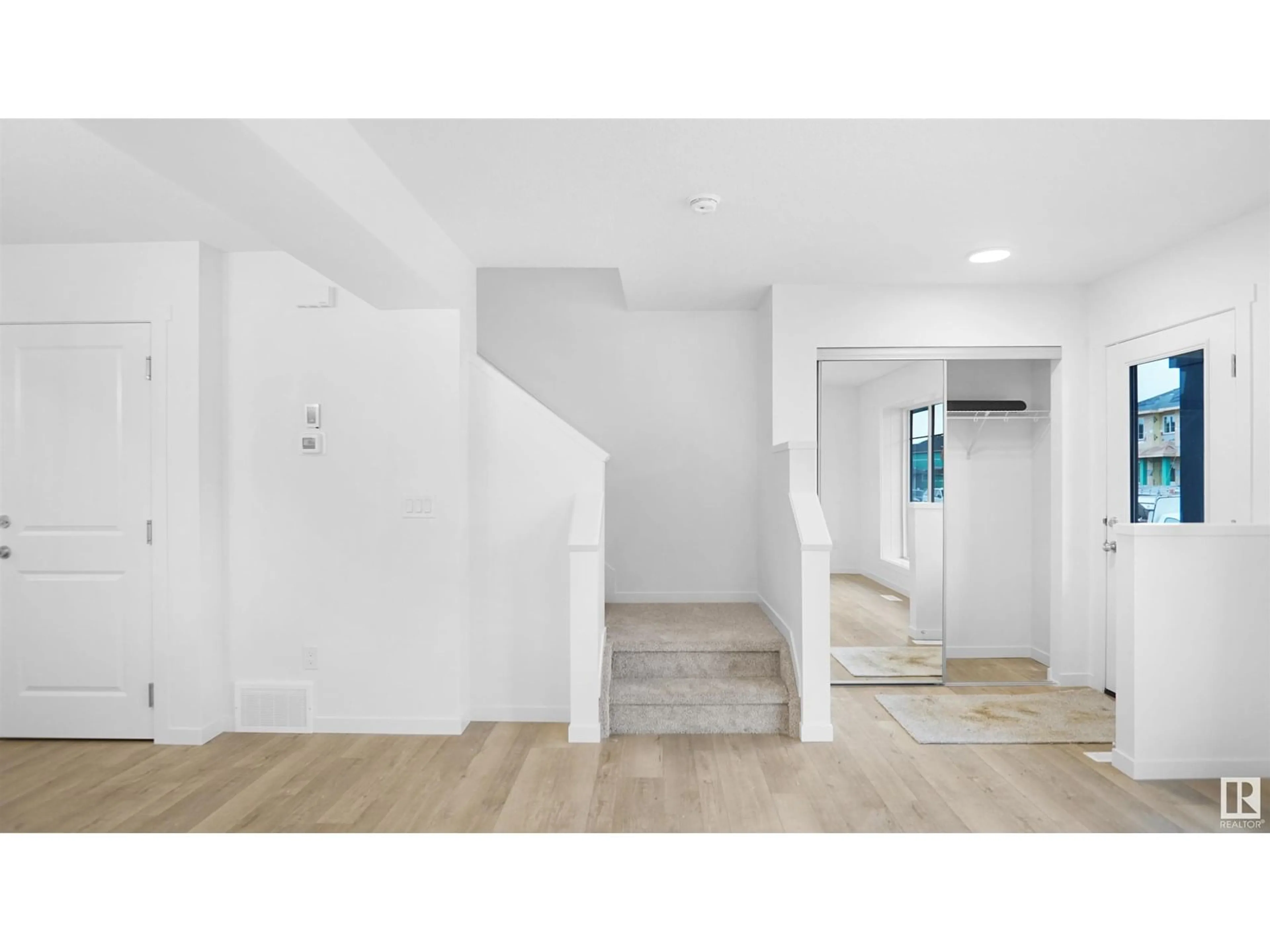 Unknown for 1271 KESWICK DR, Edmonton Alberta T6W5G5