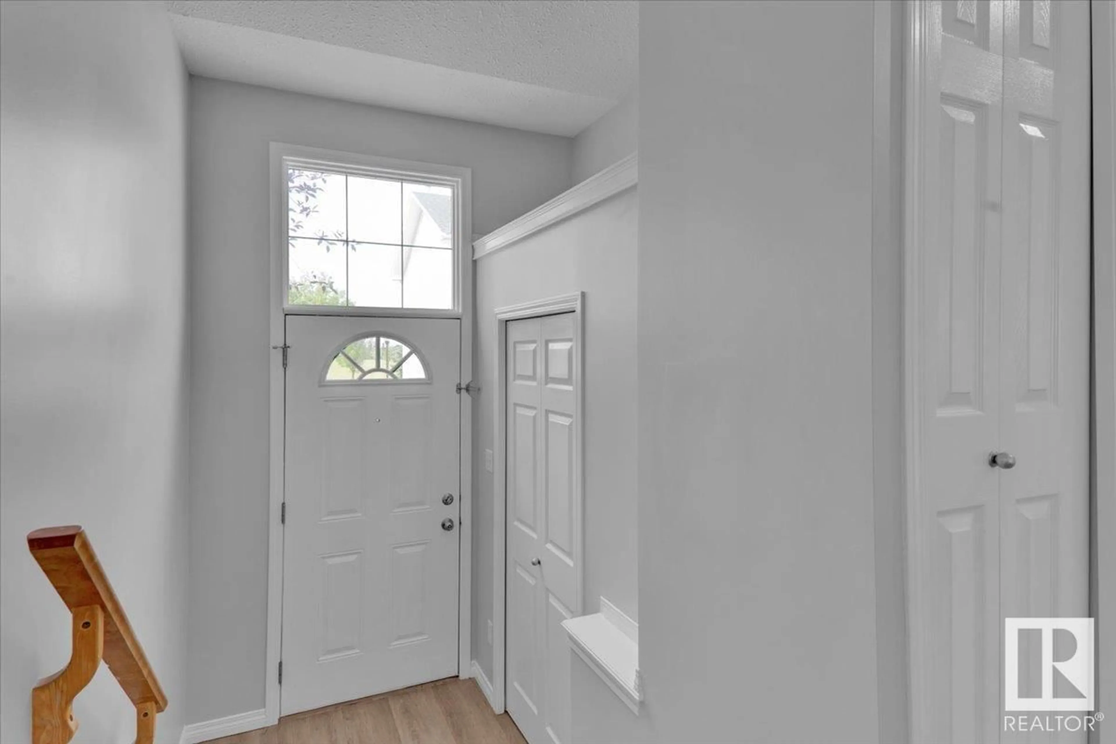 Indoor entryway for 211 - 178 BRIDGEPORT BV, Leduc Alberta T9E8S8
