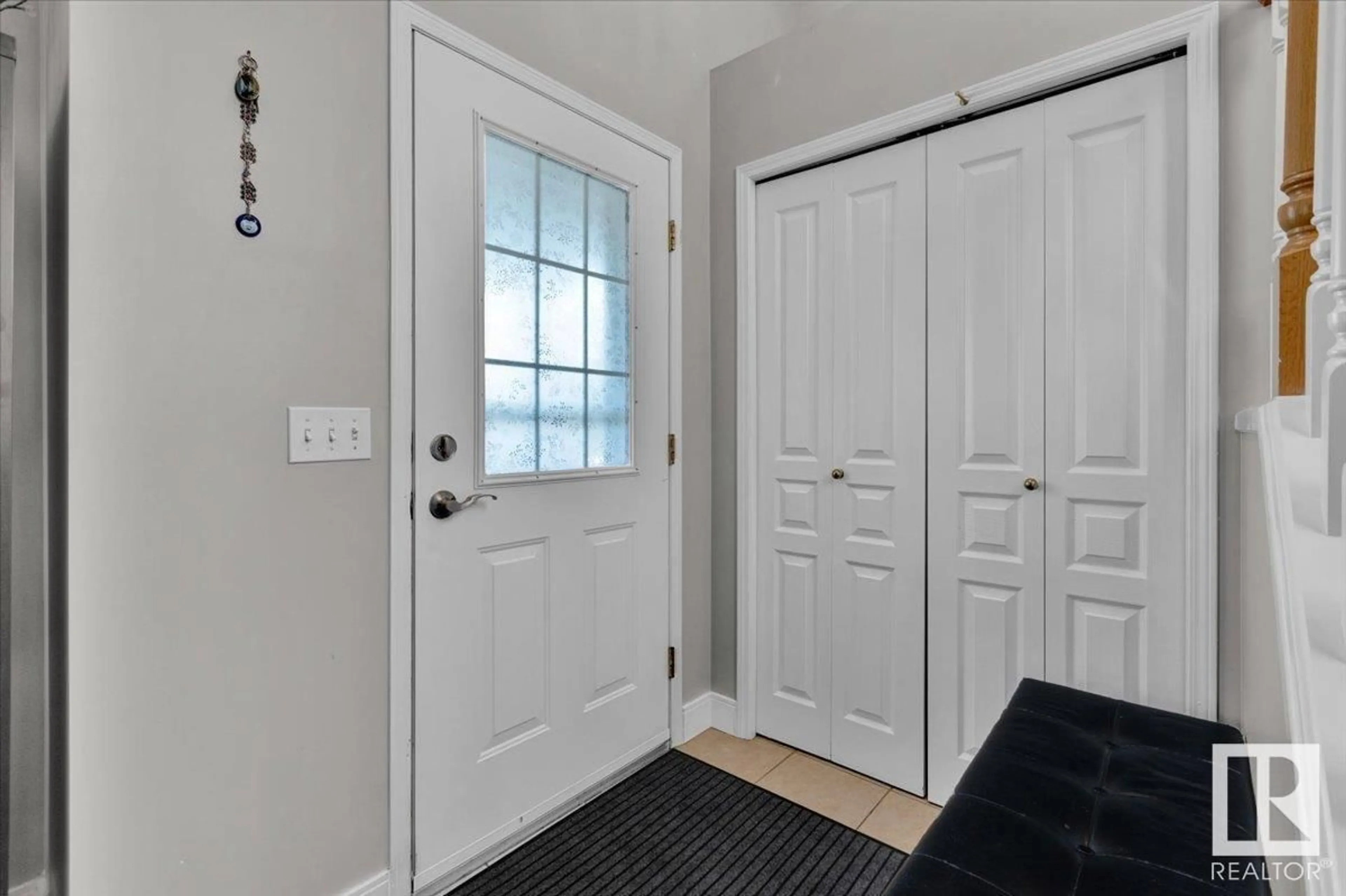 Indoor entryway for NW - 15012 131 ST, Edmonton Alberta T6V1K3
