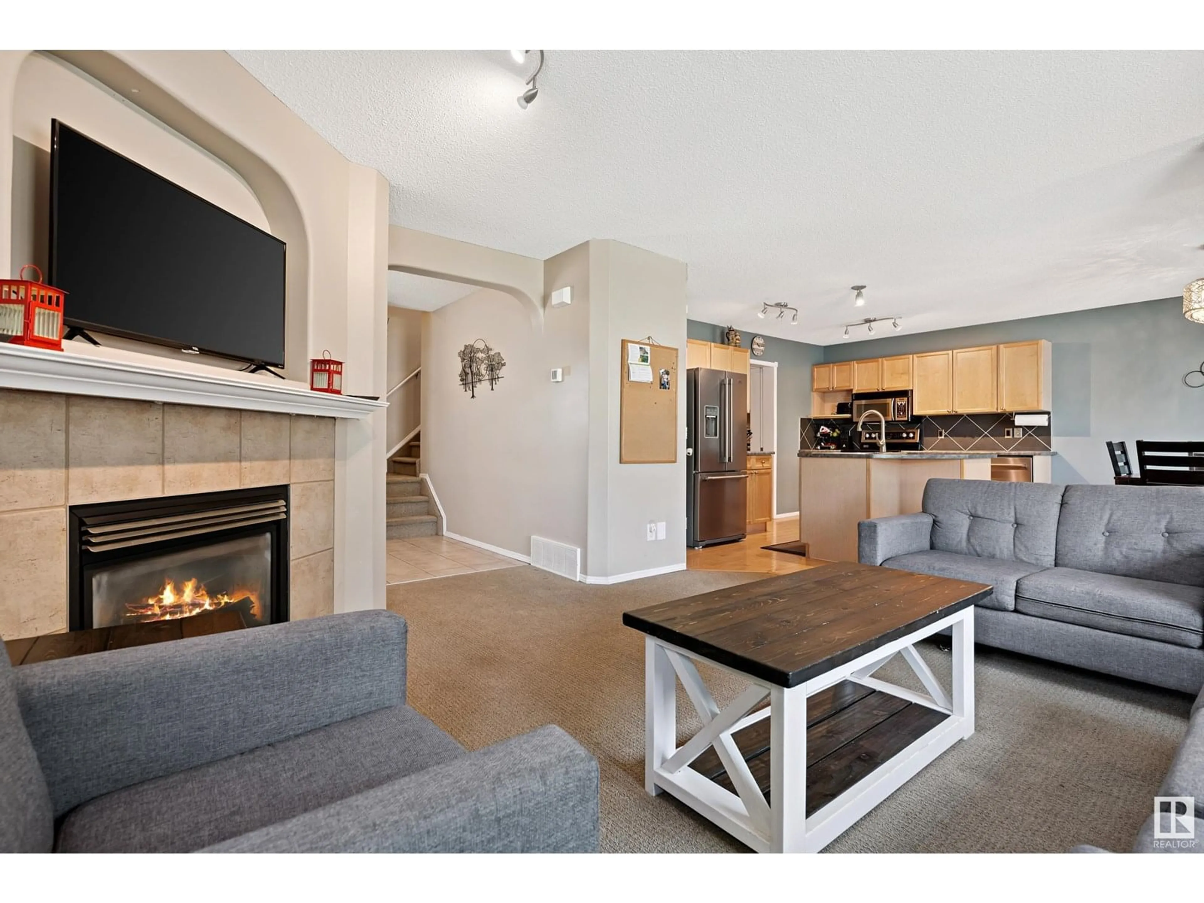Living room with furniture, unknown for 102 SUNFLOWER LN, Sherwood Park Alberta T8H2M3
