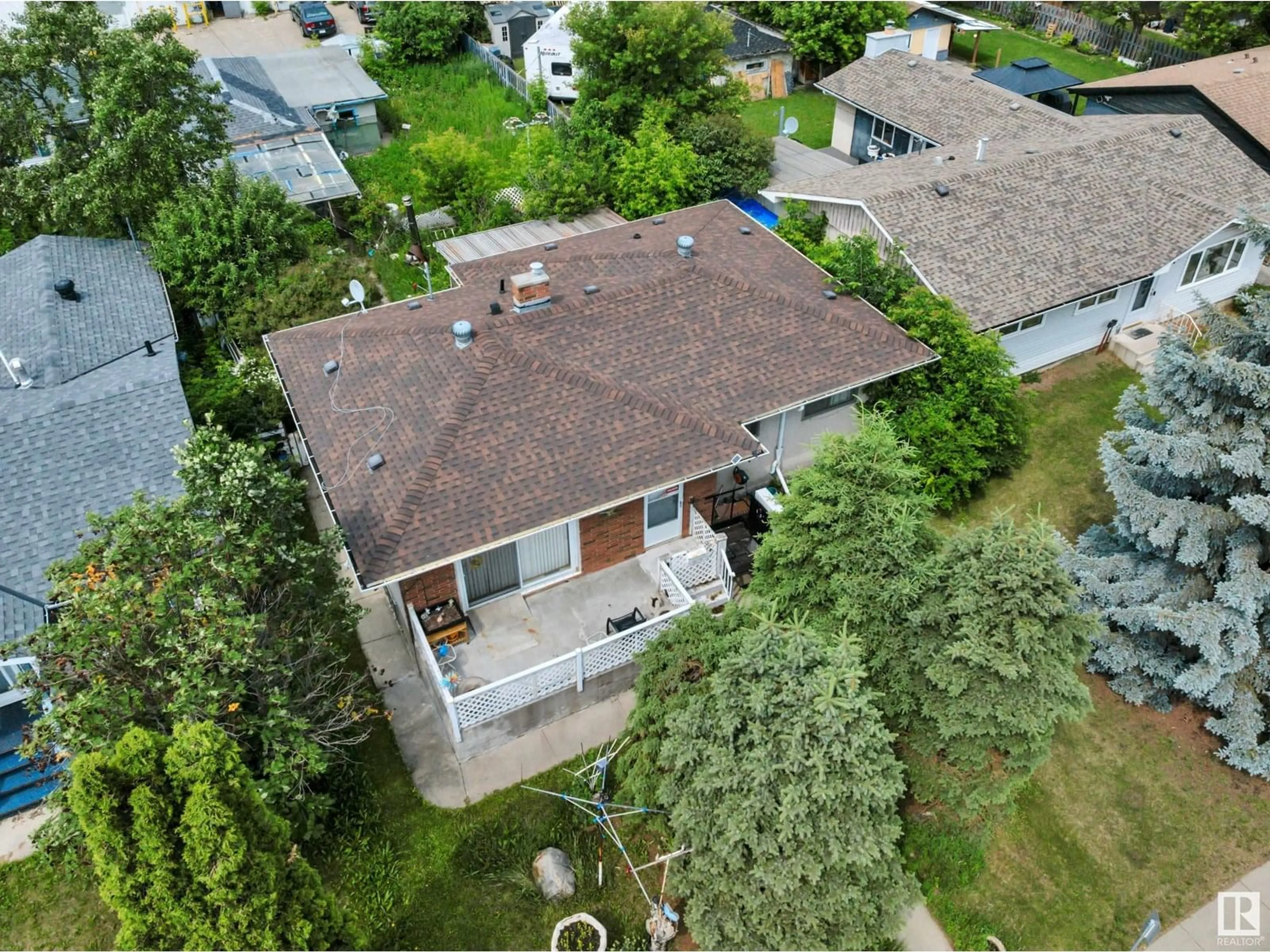 A pic from outside/outdoor area/front of a property/back of a property/a pic from drone, street for NW - 10912 155 ST, Edmonton Alberta T5P2N1