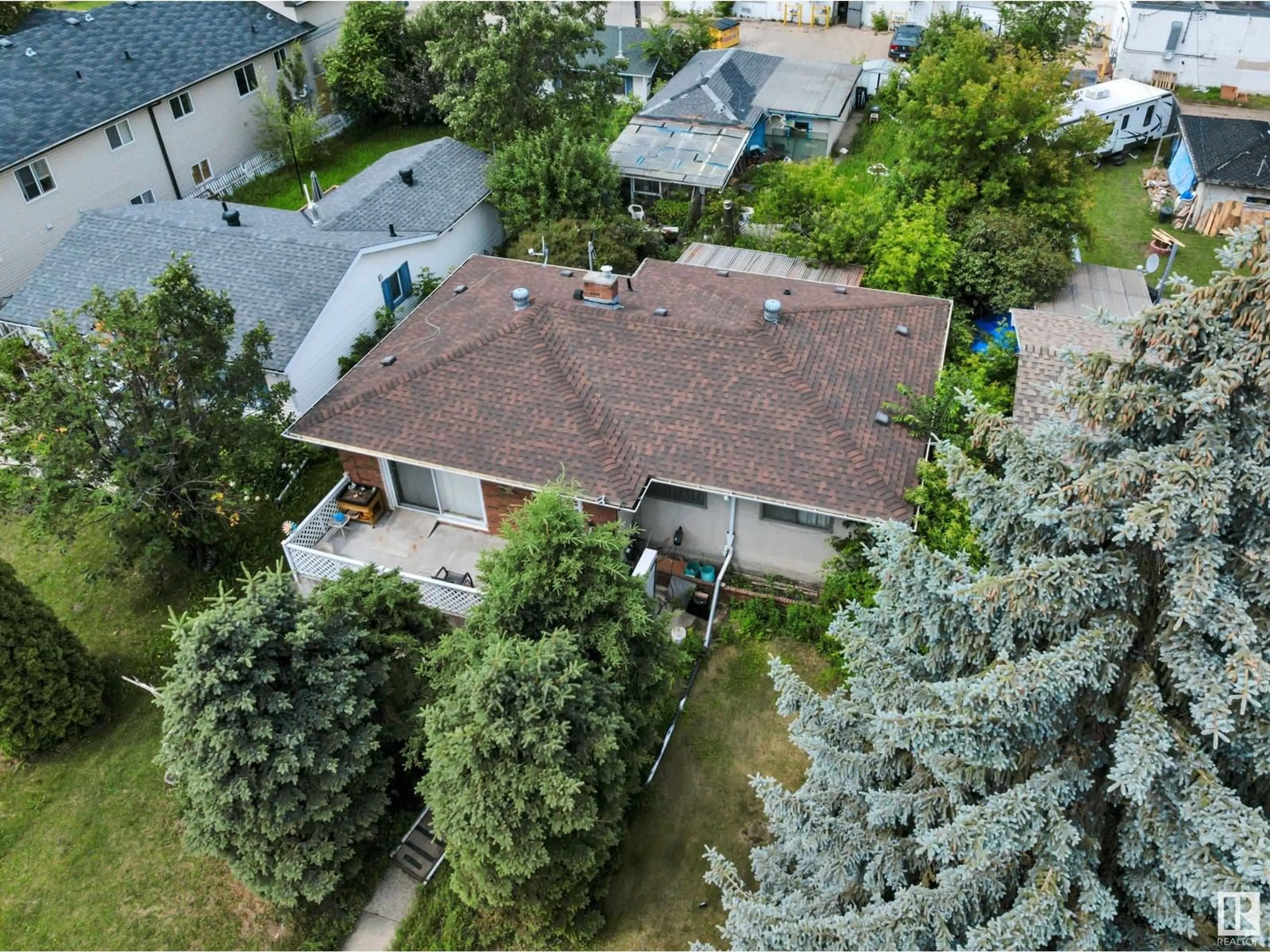 A pic from outside/outdoor area/front of a property/back of a property/a pic from drone, street for NW - 10912 155 ST, Edmonton Alberta T5P2N1