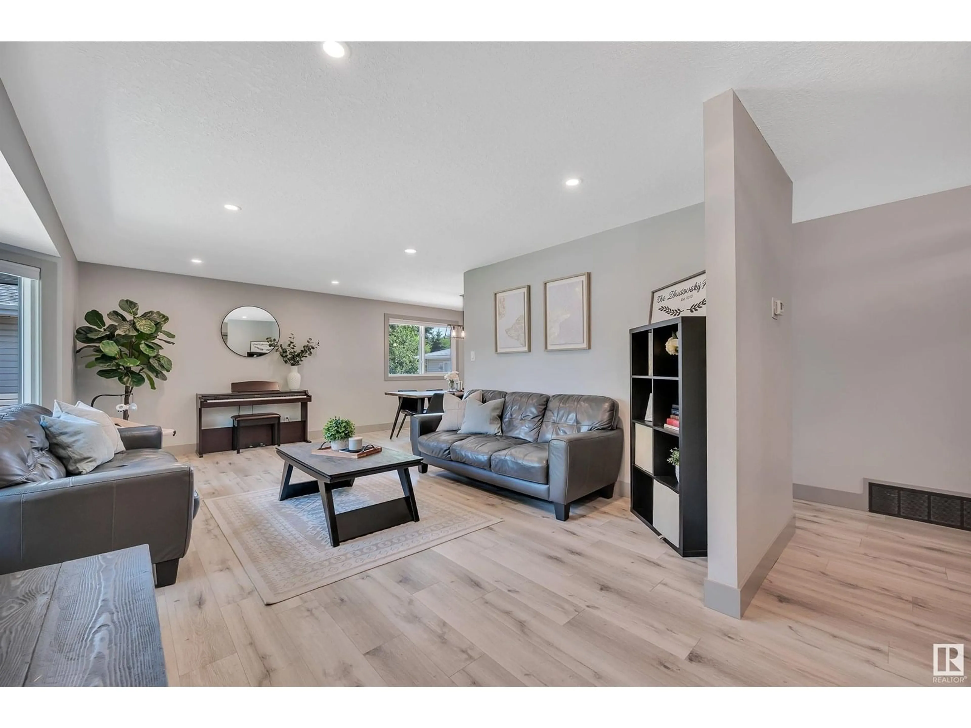Living room with furniture, unknown for 550 ALDER AV, Sherwood Park Alberta T8A1T2