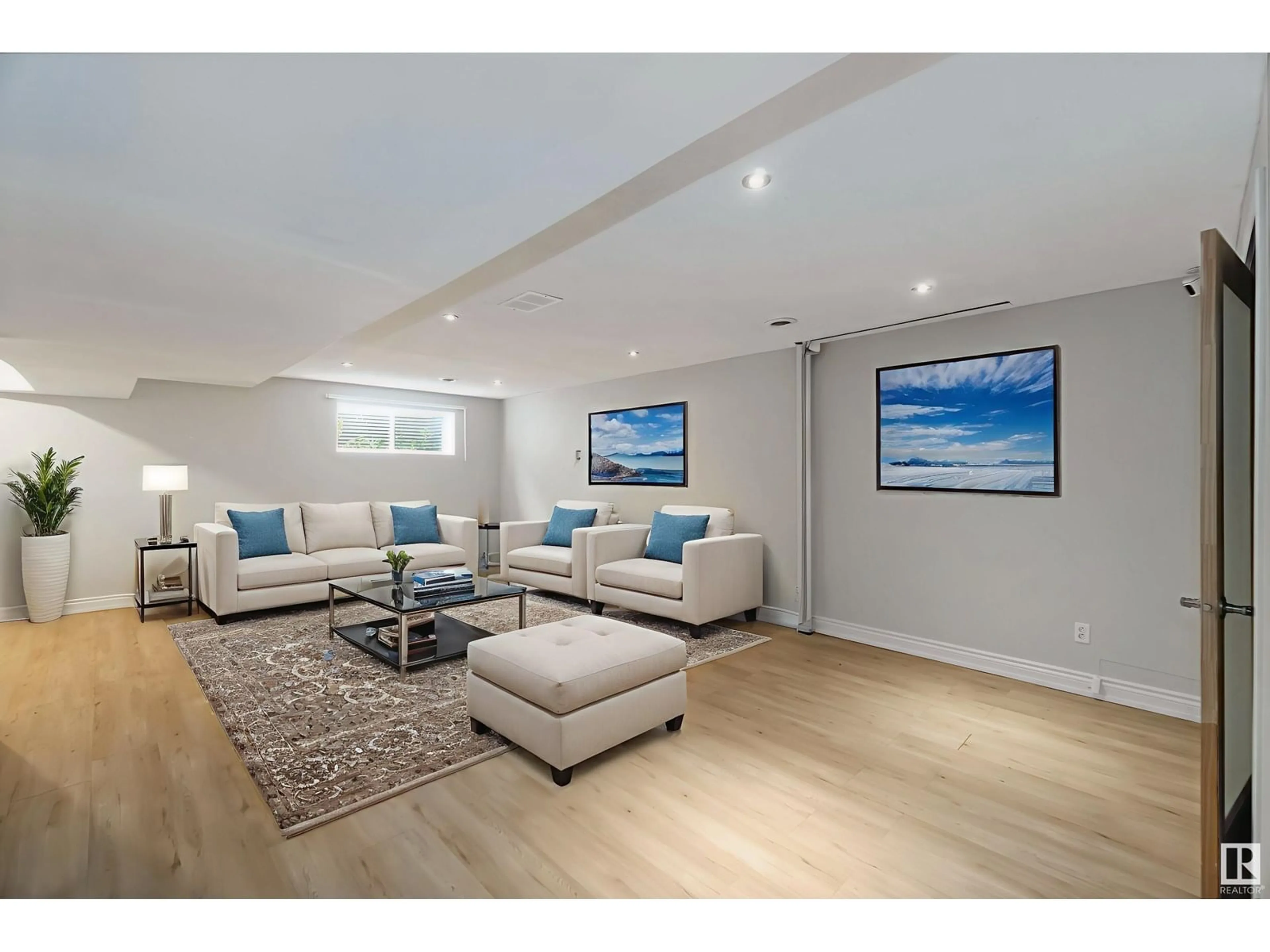 Living room with furniture, unknown for 1634 CHAPMAN WAY, Edmonton Alberta T6W0Y5