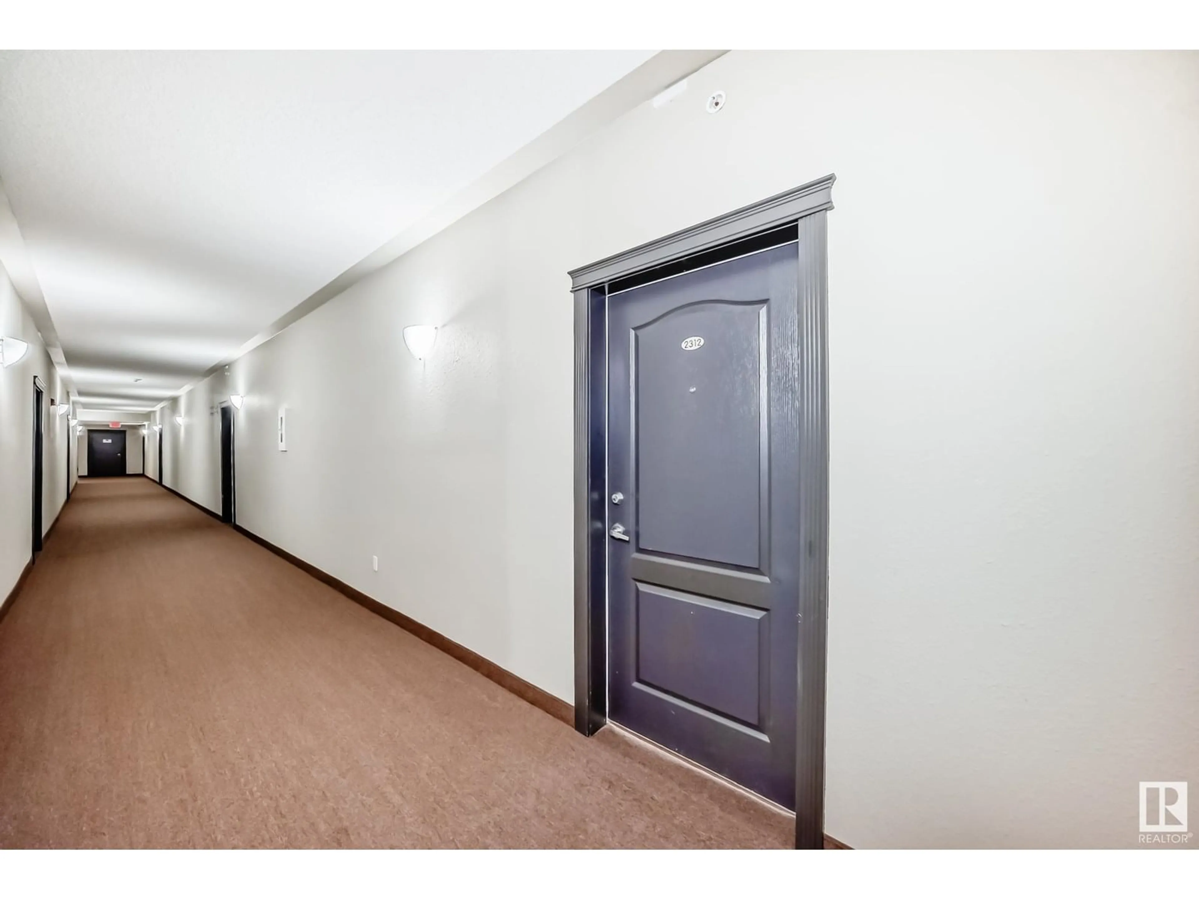 Indoor foyer for 9357 - 2312 SIMPSON DR, Edmonton Alberta T6R0N3