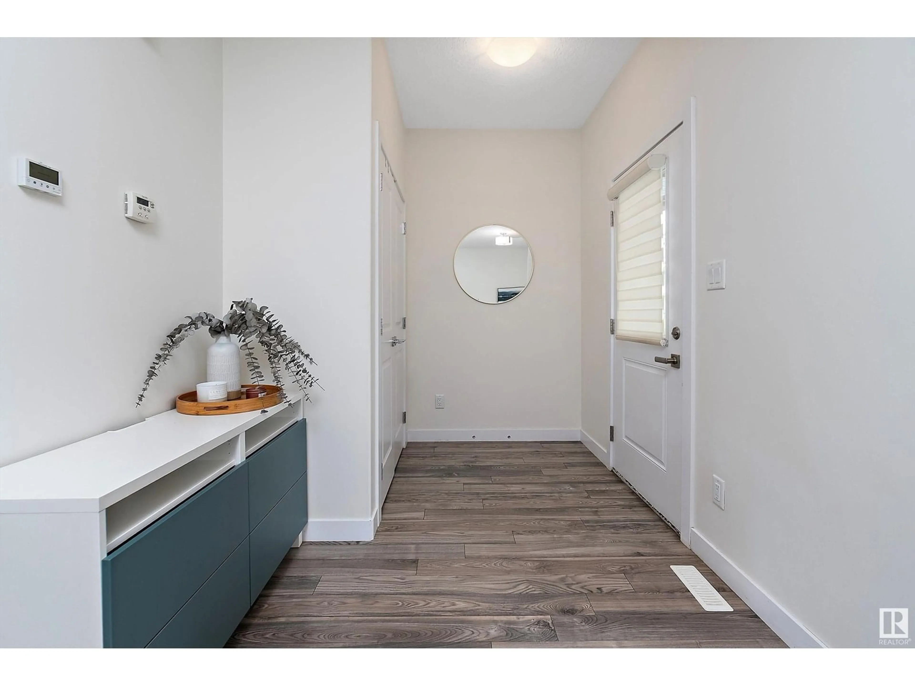 Indoor entryway for 295 AMEENA DR, Leduc Alberta T9E1H9