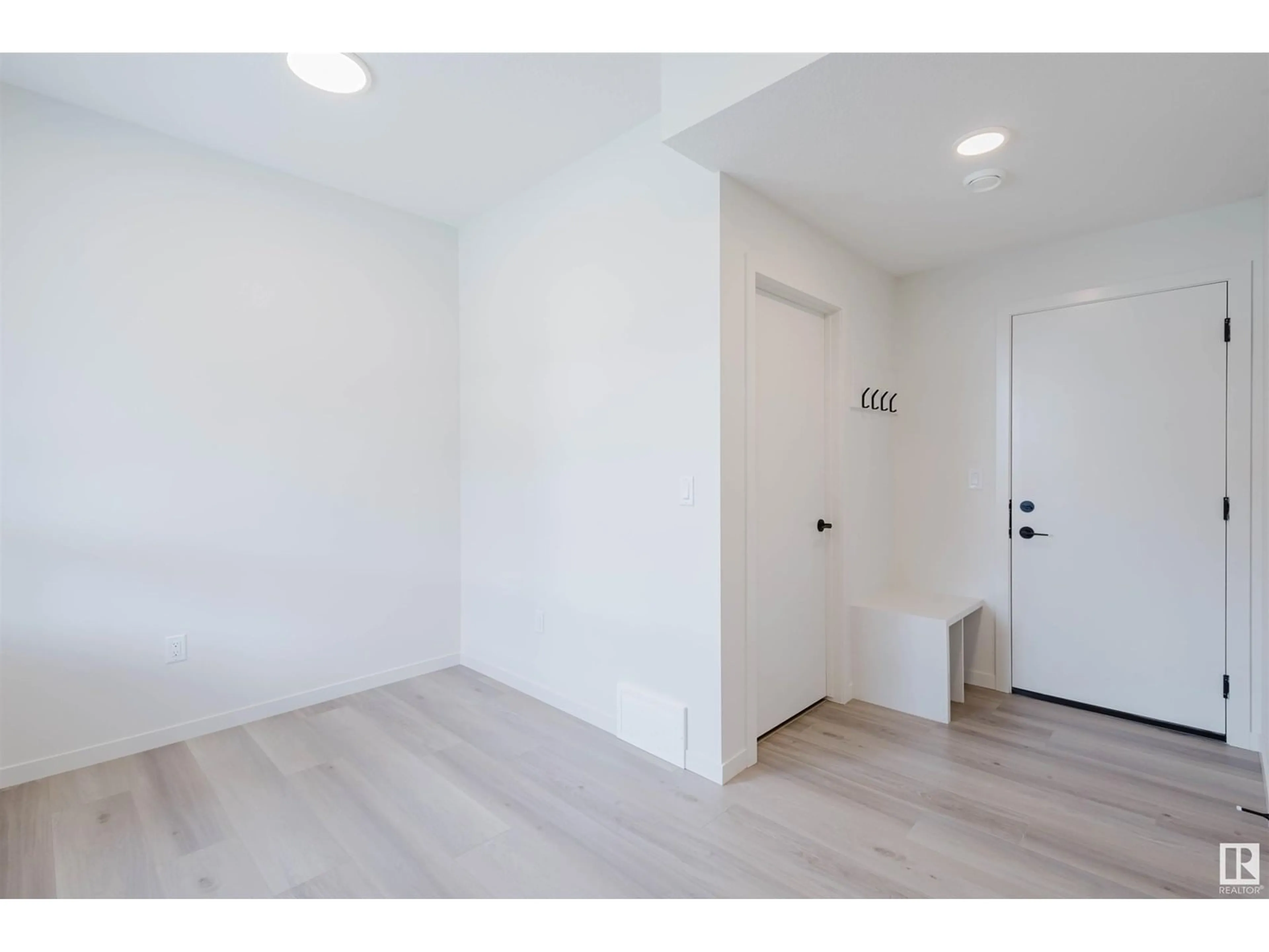 A pic of a room for 3260 KESWICK WY, Edmonton Alberta T6W5N8