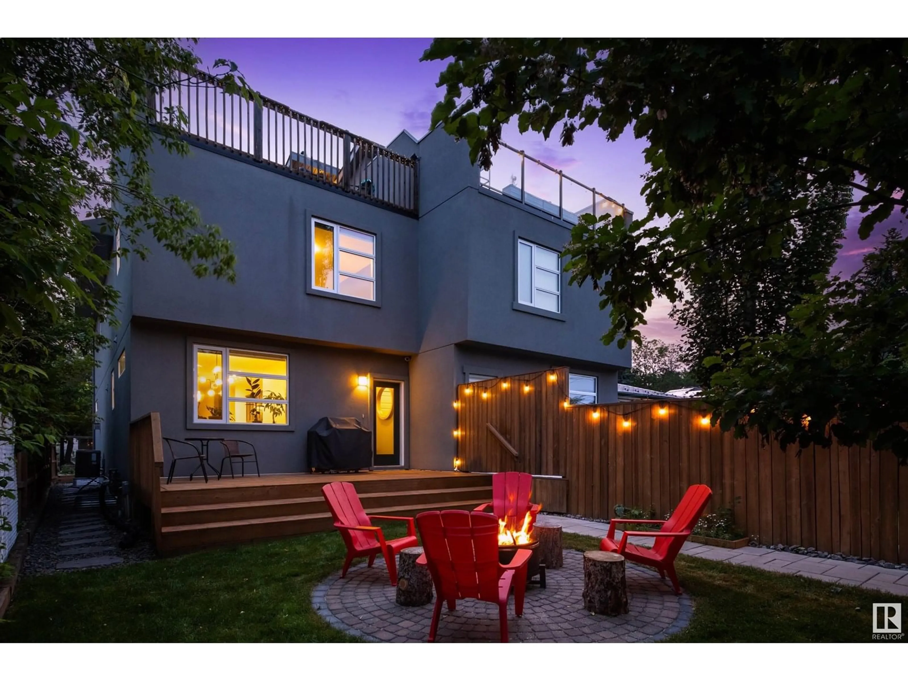 Patio, street for 10411 145 ST, Edmonton Alberta T5N2X9