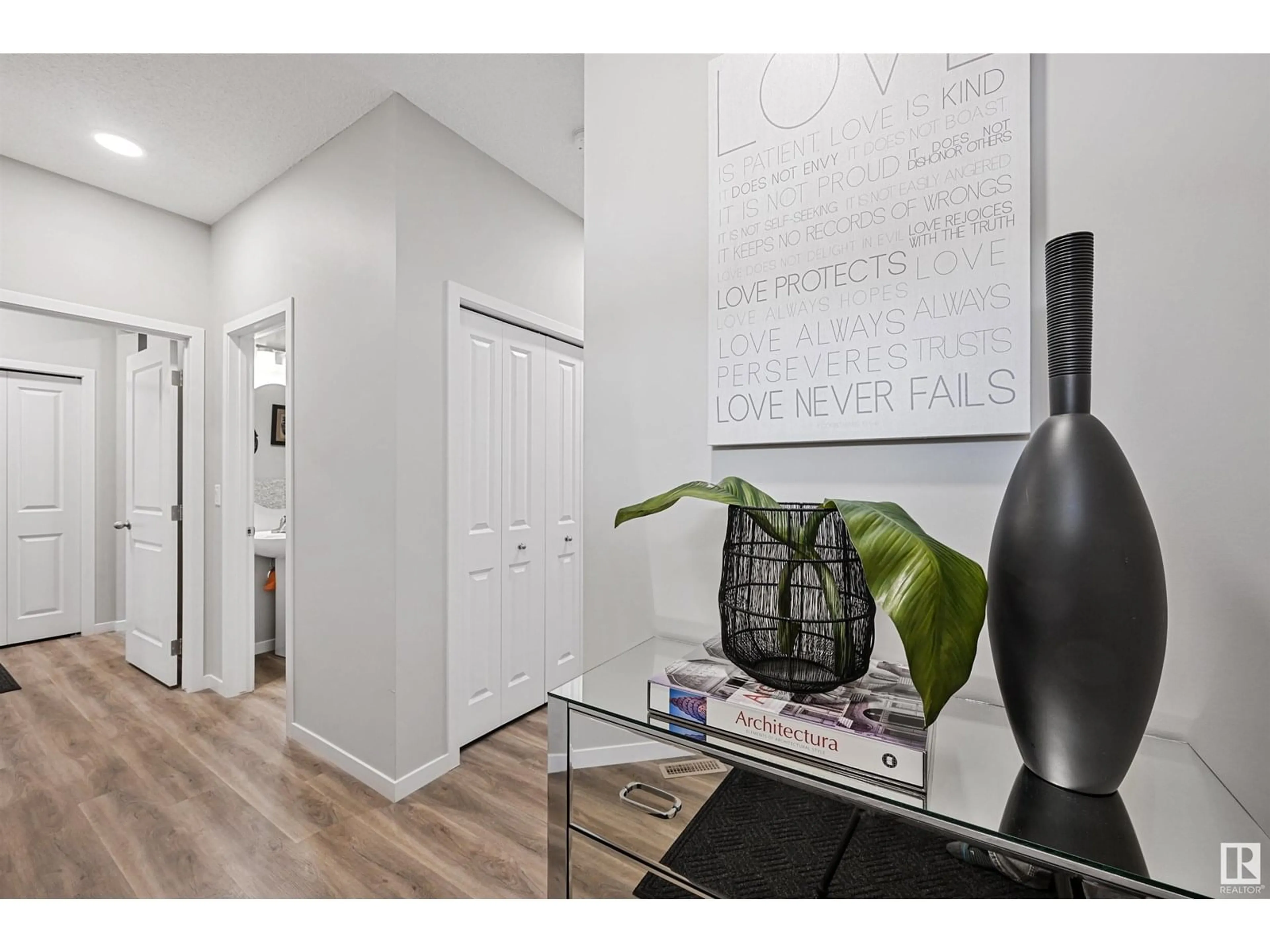 Indoor entryway for SW - 1914 159 ST, Edmonton Alberta T6W4X7