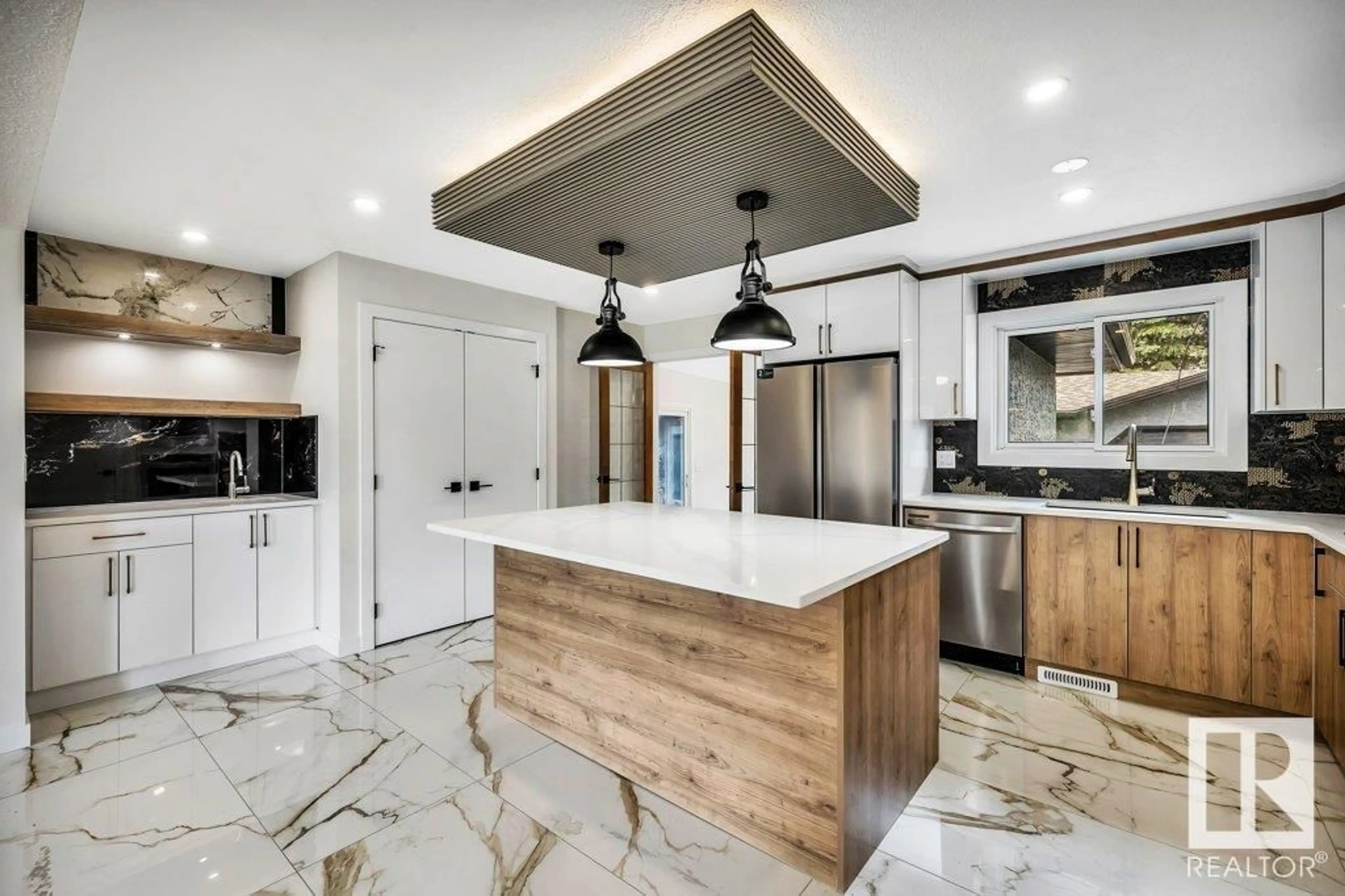 Contemporary kitchen, ceramic/tile floor for NW - 3035 142 AV, Edmonton Alberta T5Y1J1