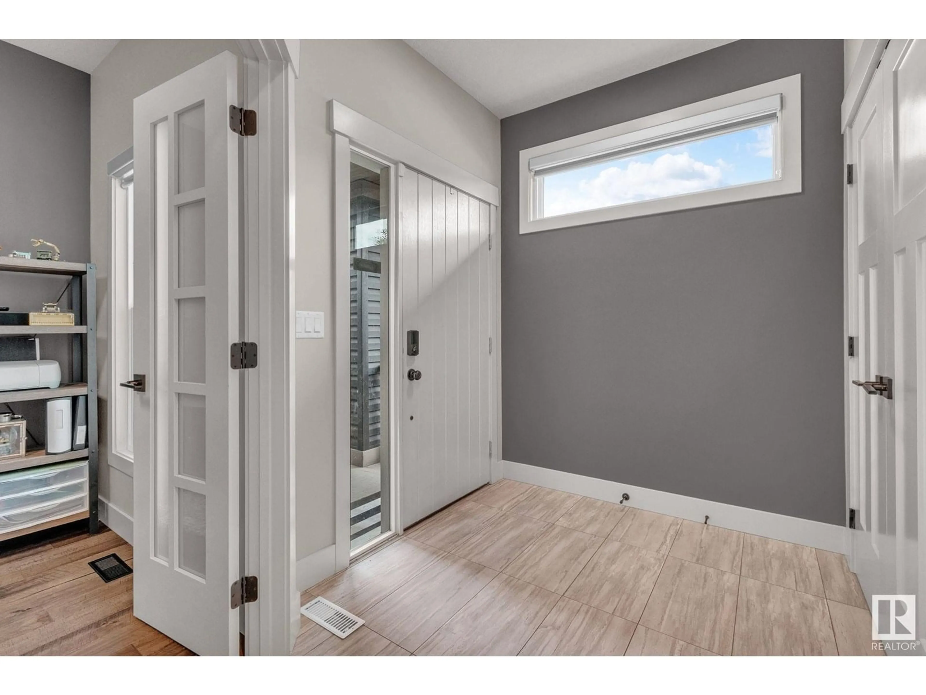 Indoor entryway for 8 MOBERG CL, Leduc Alberta T9E1E5