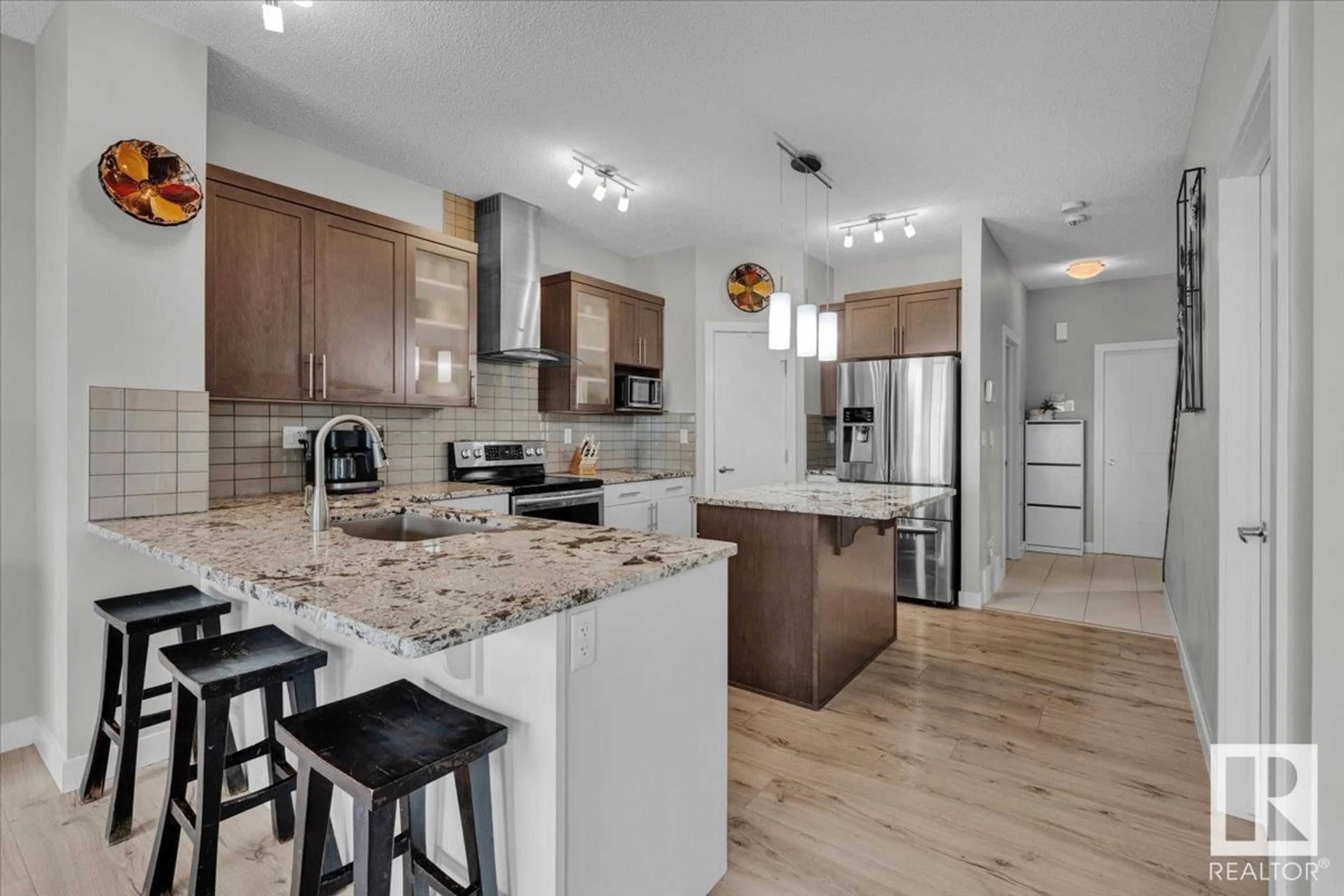 Open concept kitchen, unknown for 3095 CARPENTER LANDING, Edmonton Alberta T6W2Y9