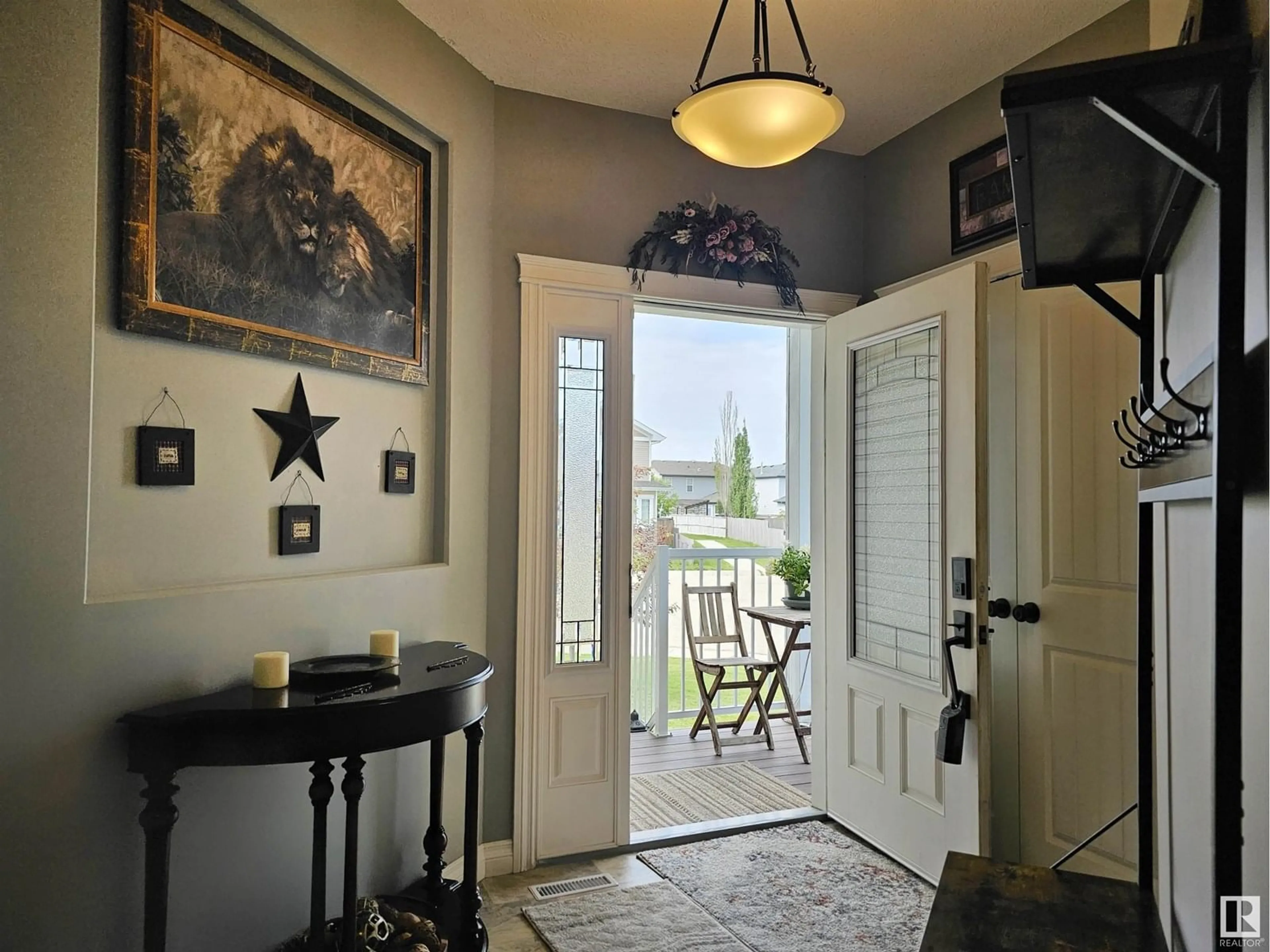 Indoor entryway for 8903 97A AV, Morinville Alberta T8R2N6