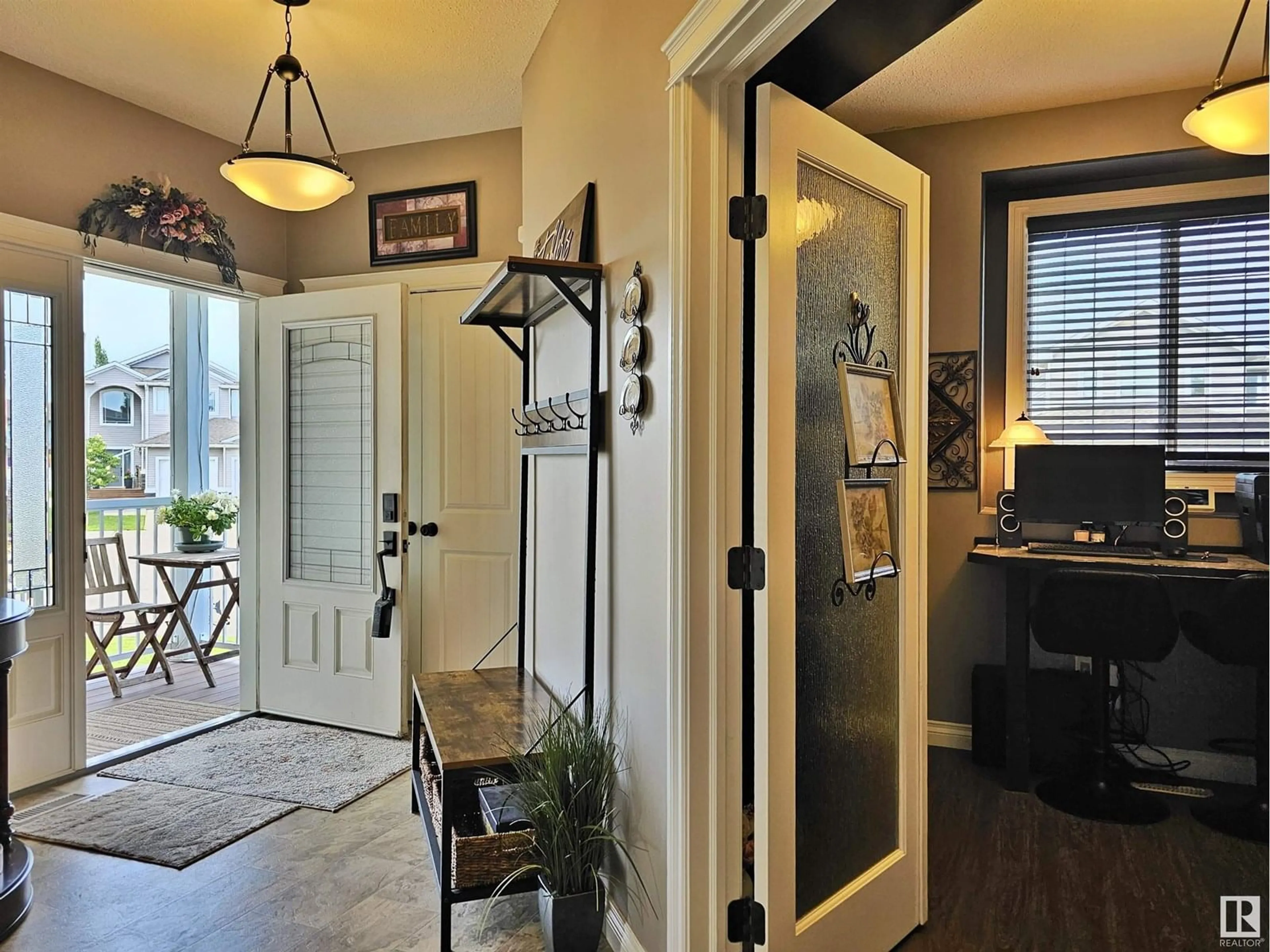 Indoor entryway for 8903 97A AV, Morinville Alberta T8R2N6
