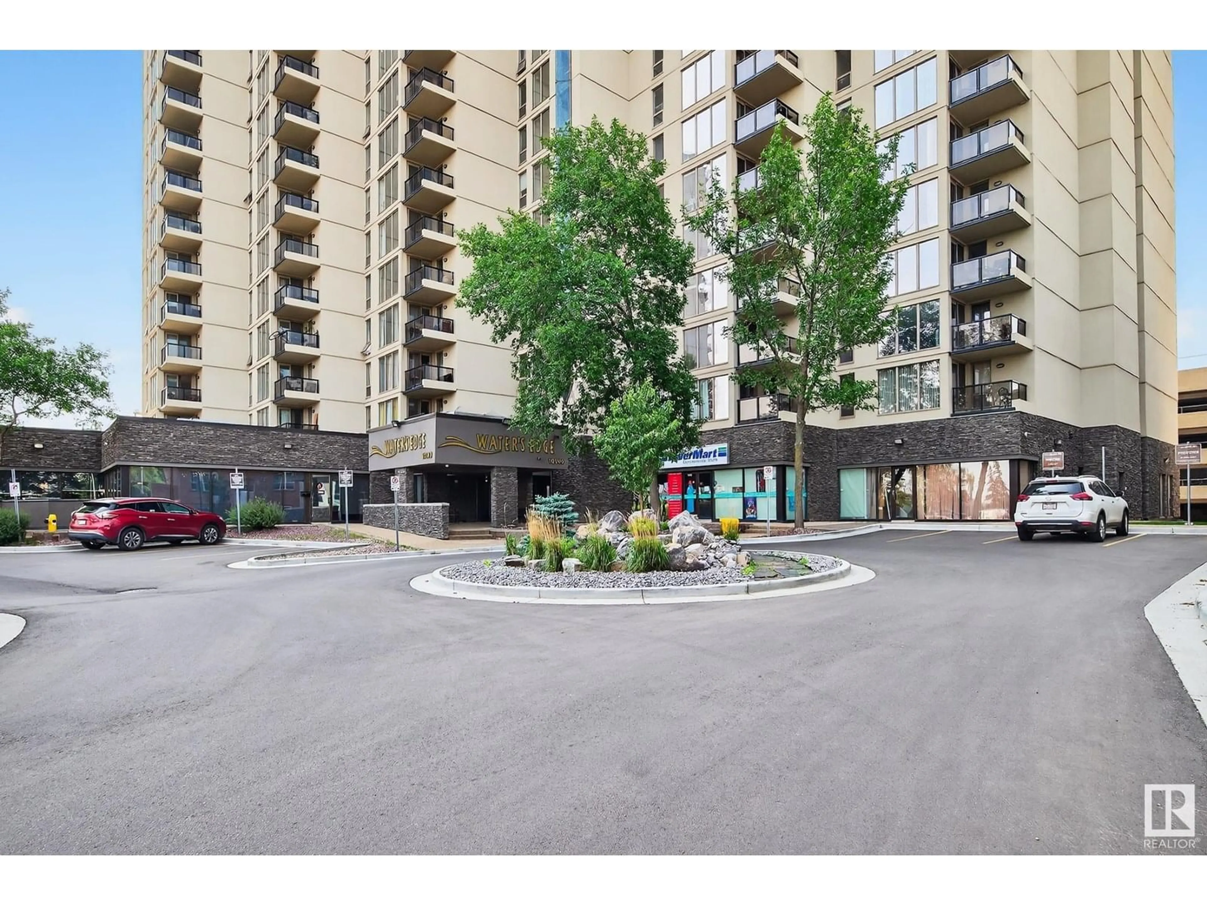 Patio, street for 10149 - 903 SASKATCHEWAN DR, Edmonton Alberta T6E6B6