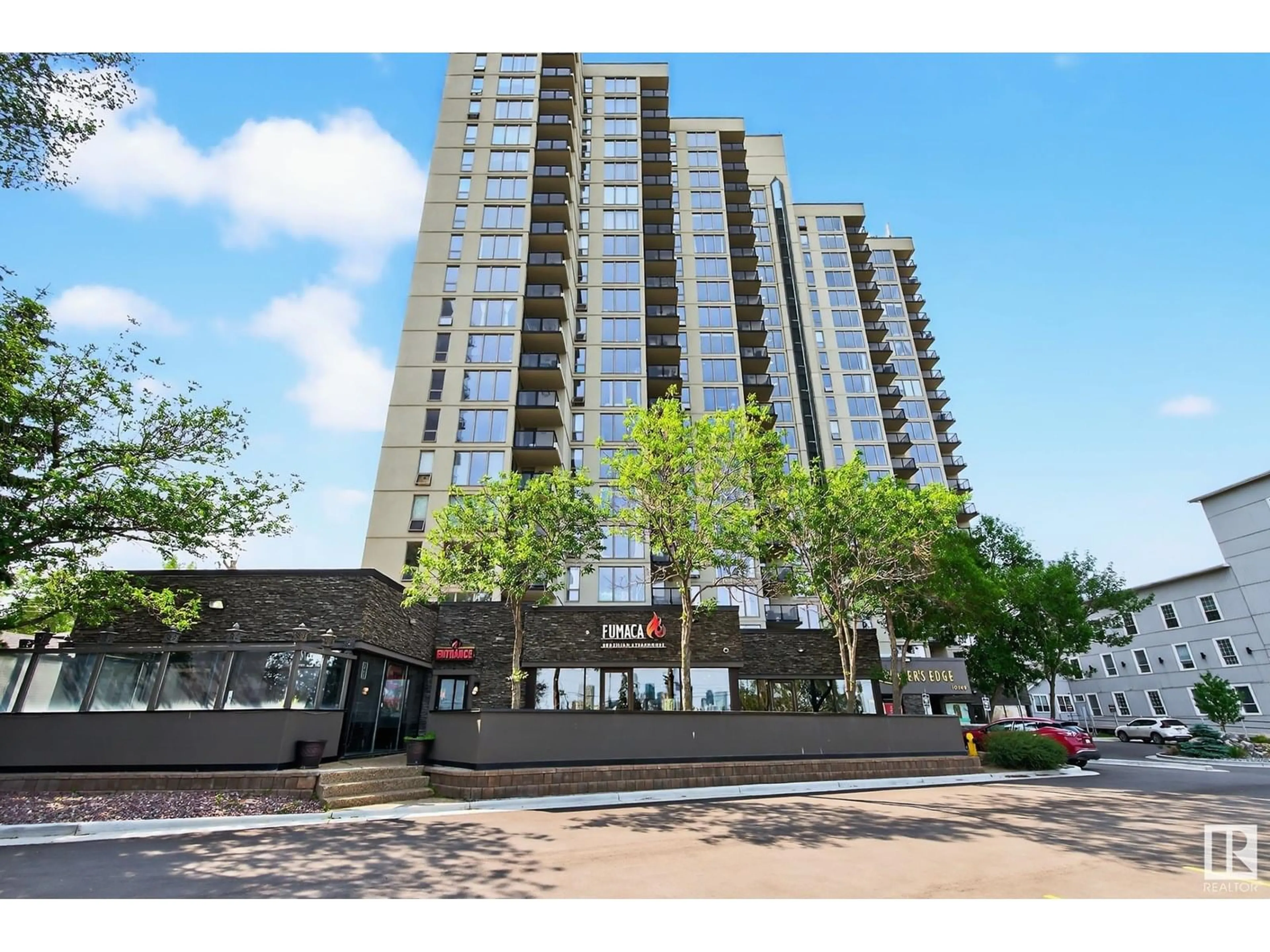 Indoor foyer for 10149 - 903 SASKATCHEWAN DR, Edmonton Alberta T6E6B6