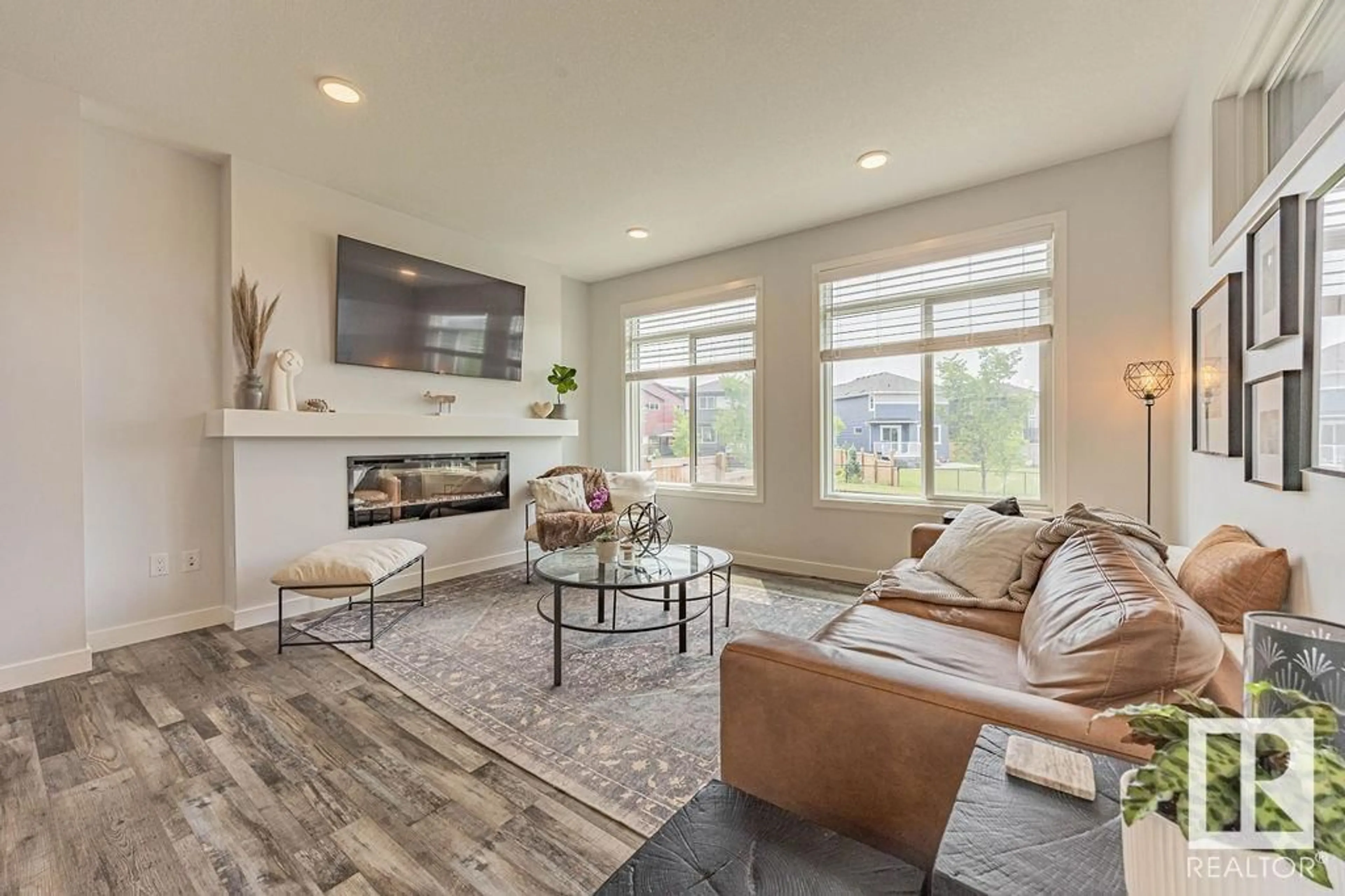 Living room with furniture, unknown for 2963 CHOKECHERRY CM, Edmonton Alberta T6M2M3